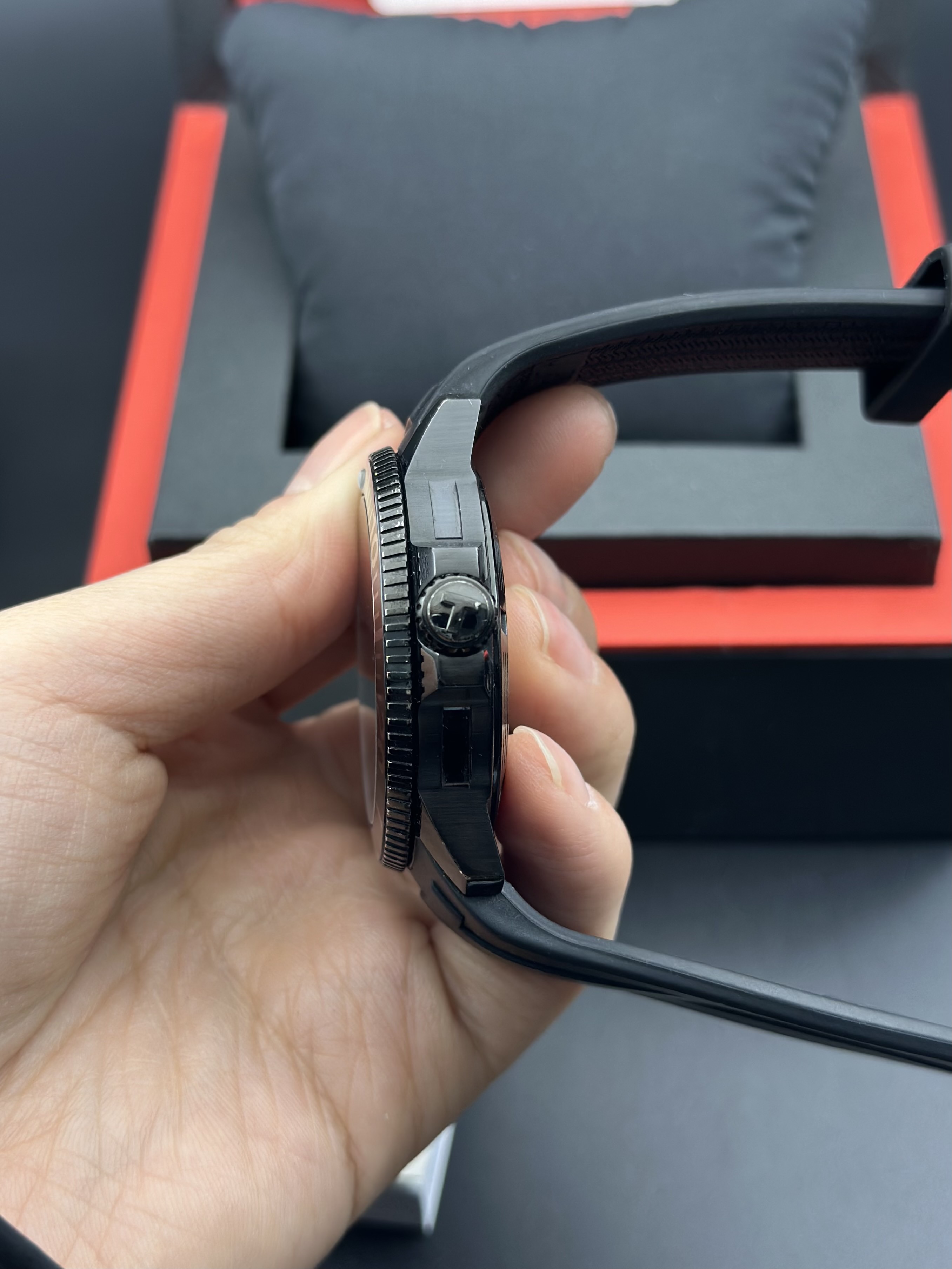 Tissot T120.407.37.051.00 detail 3
