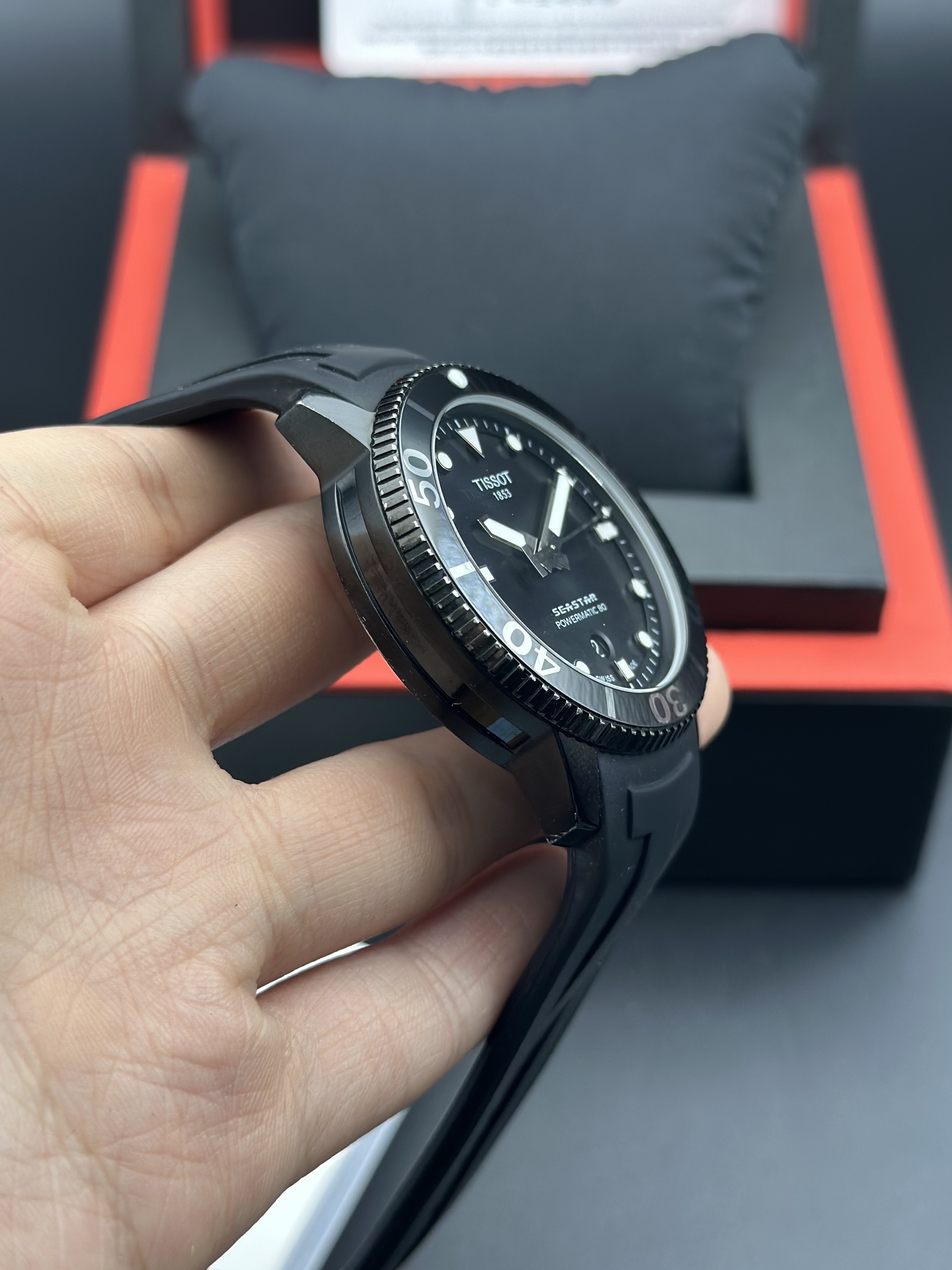 Tissot T120.407.37.051.00 detail 2