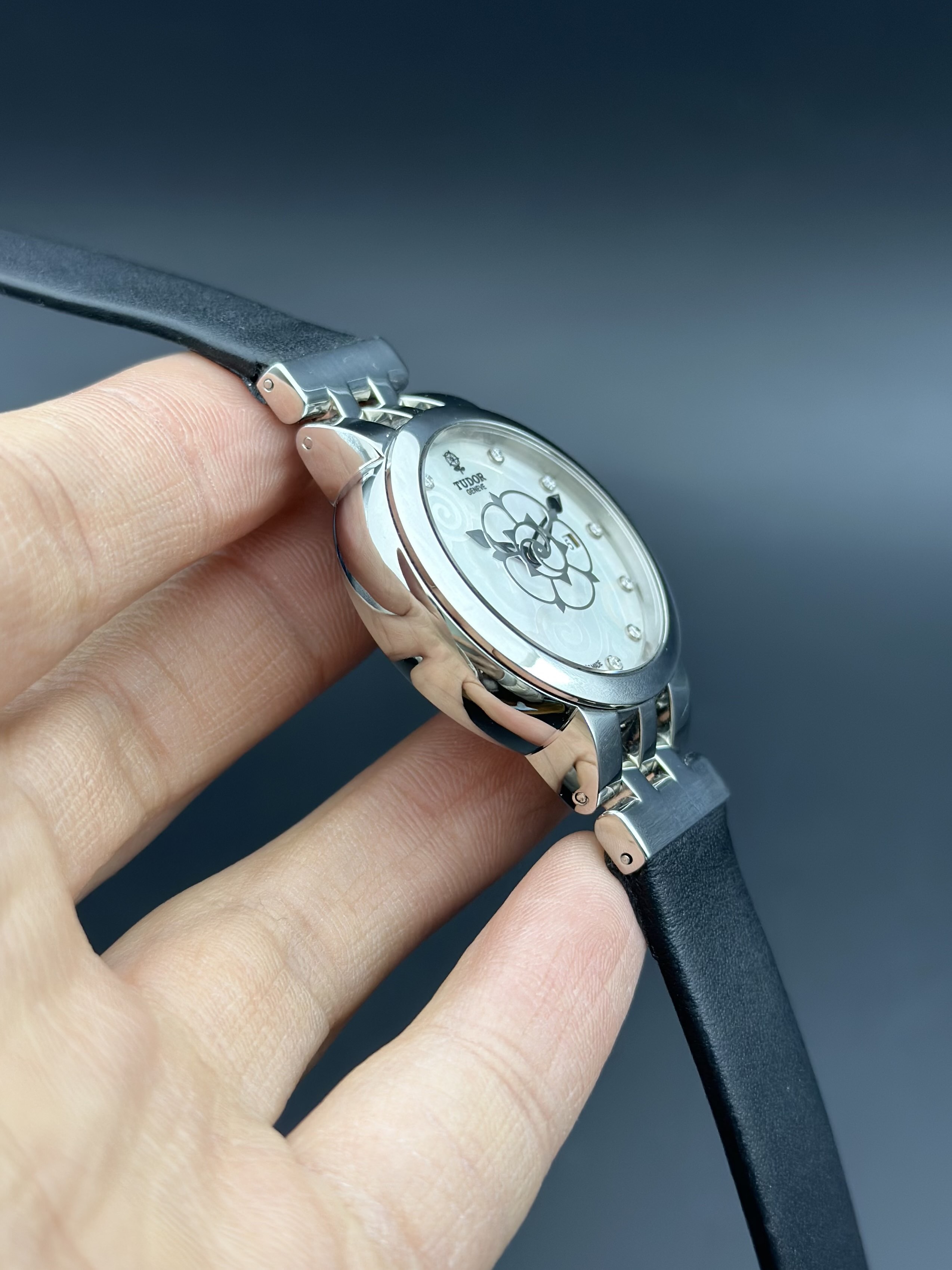 Tudor 35400 detail 3