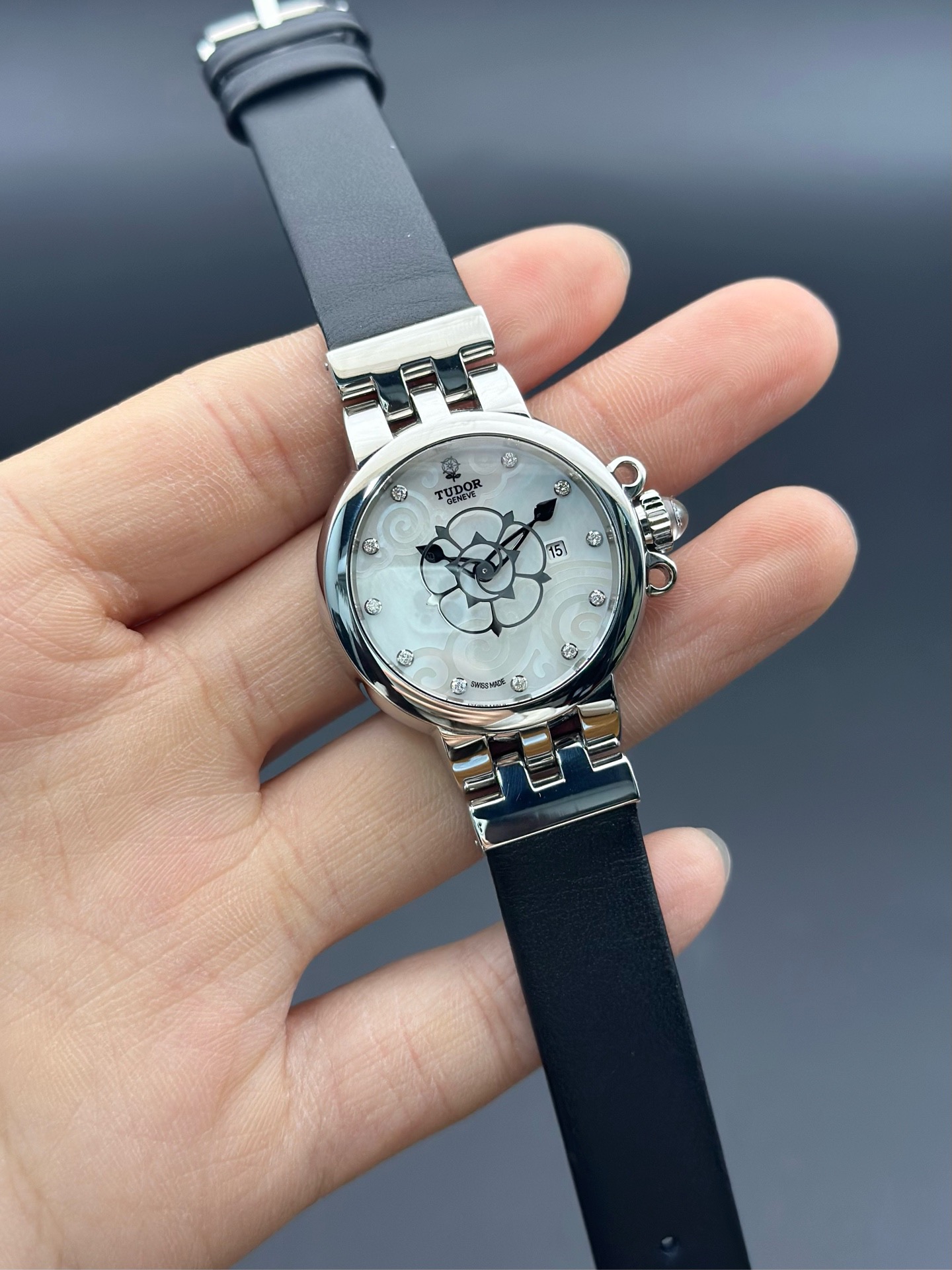 Tudor 35400 detail 1