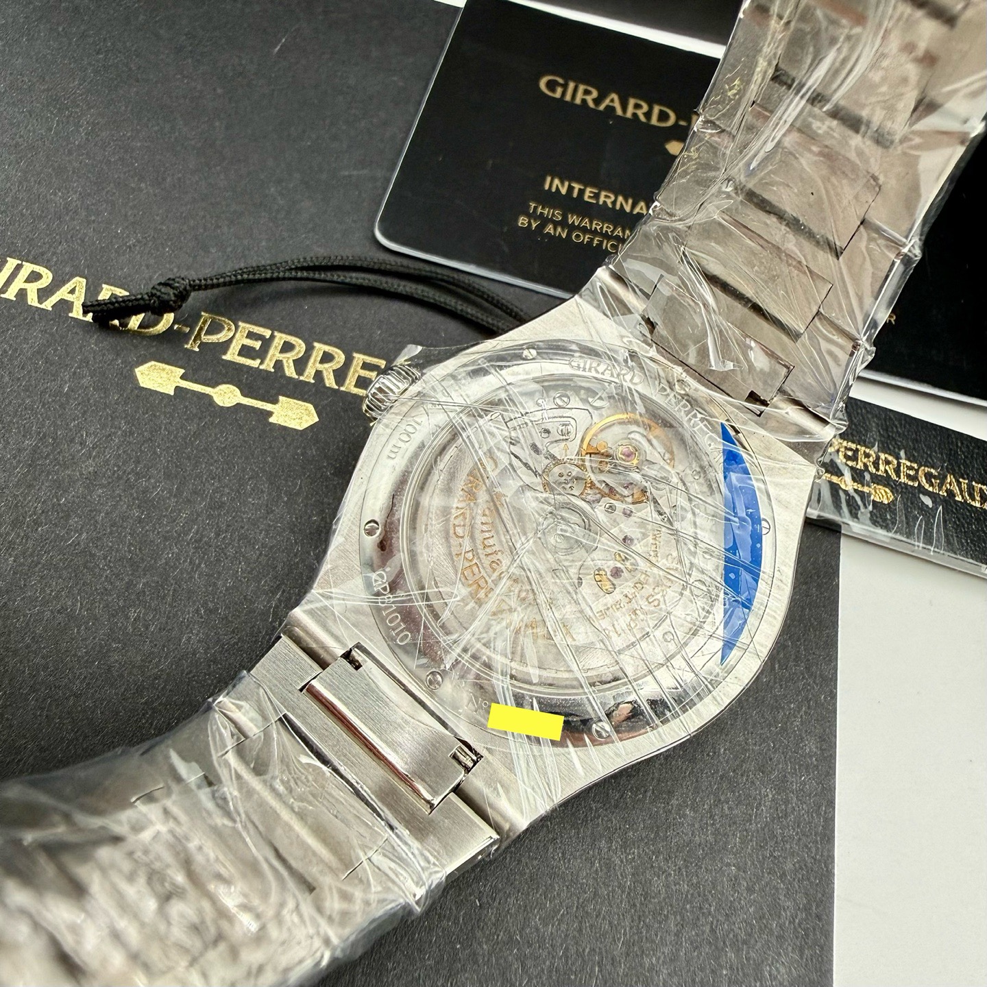 Girard Perregaux 81010-11-3153-1CM detail 6