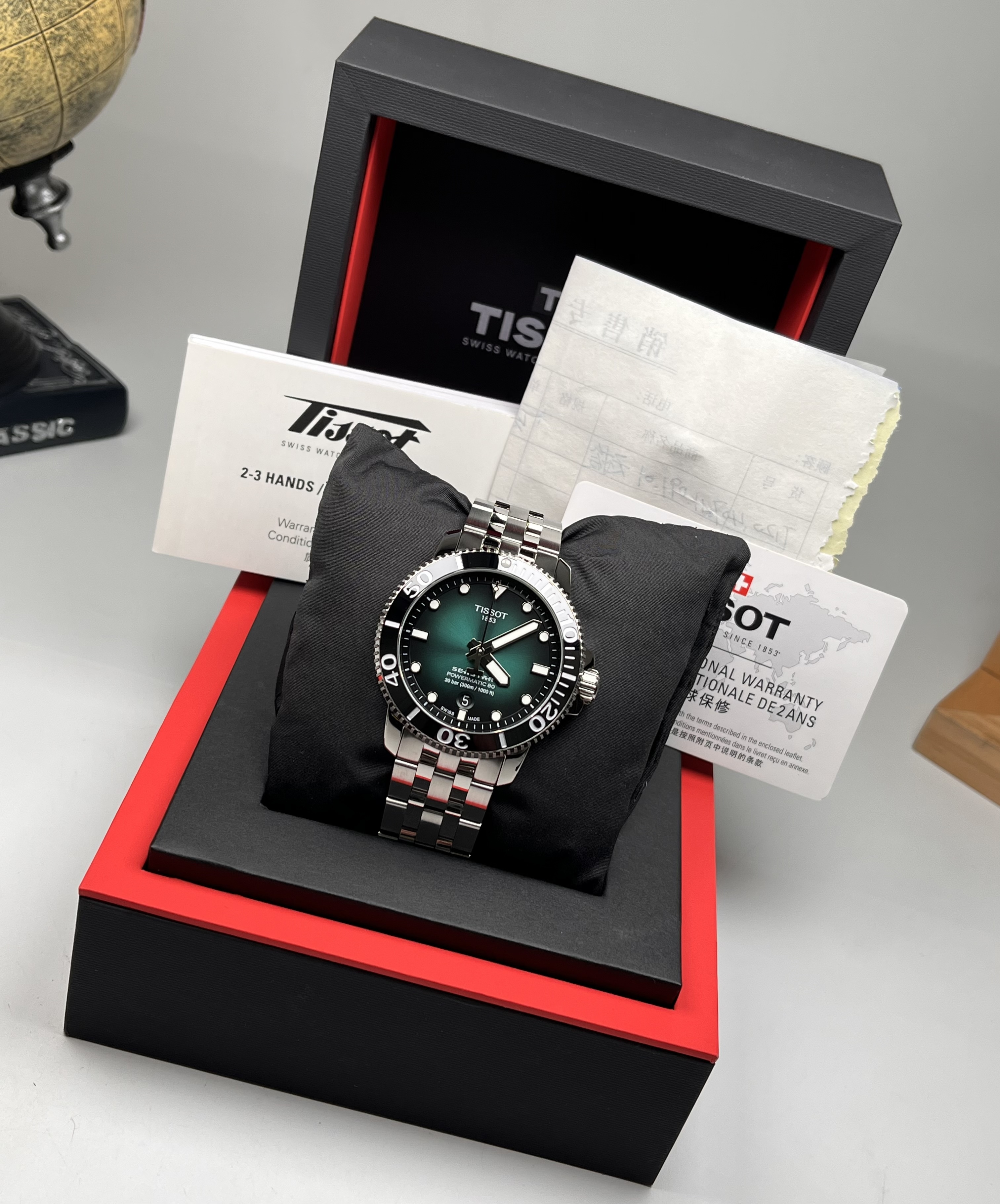 Tissot T120.407.11.091.01 detail 7