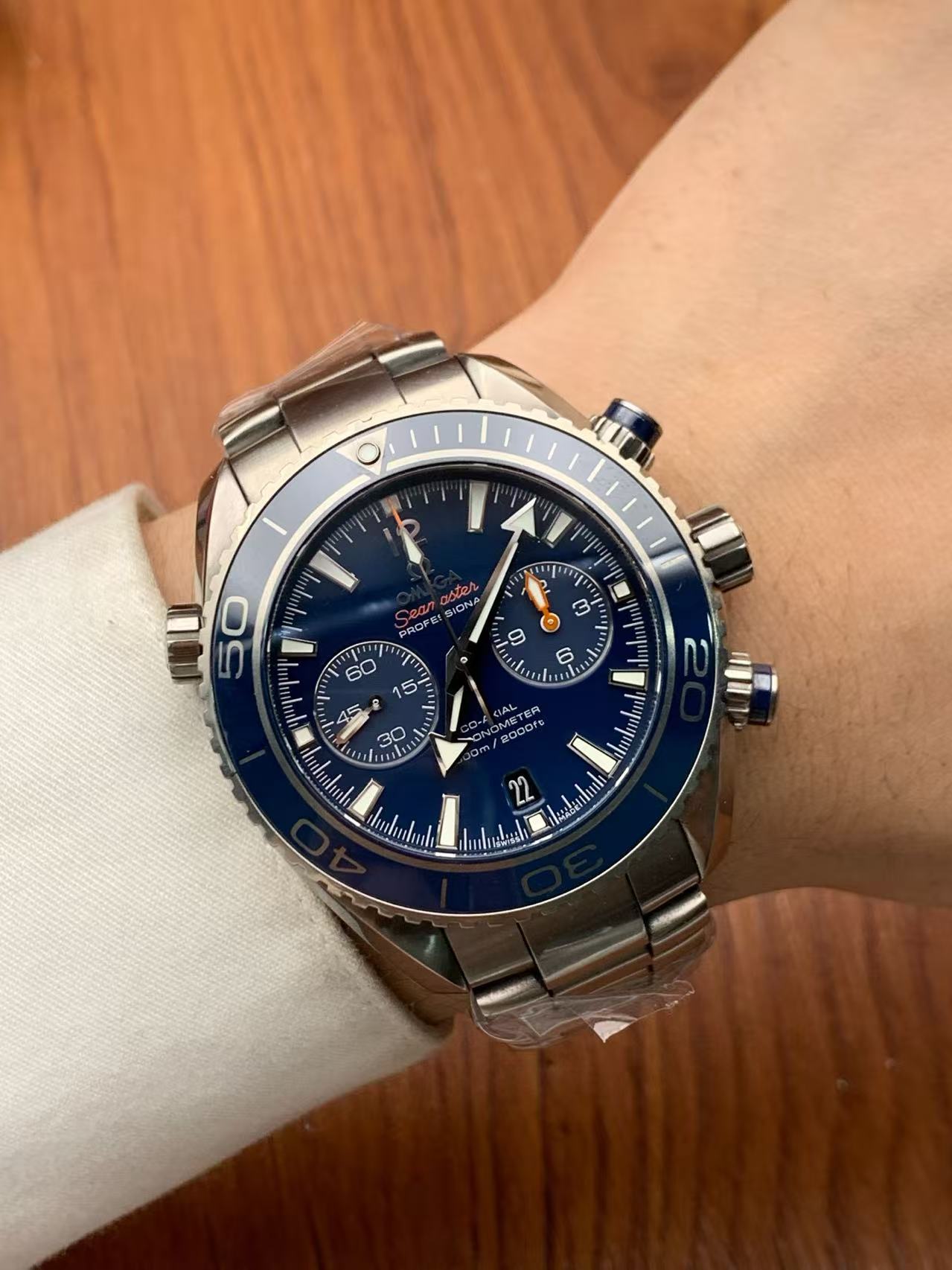Omega 232.90.46.51.03.001 detail 4
