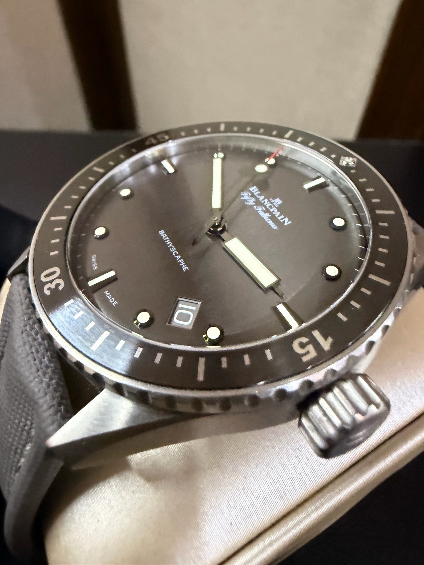 Blancpain 5000-1210-G52A detail 3