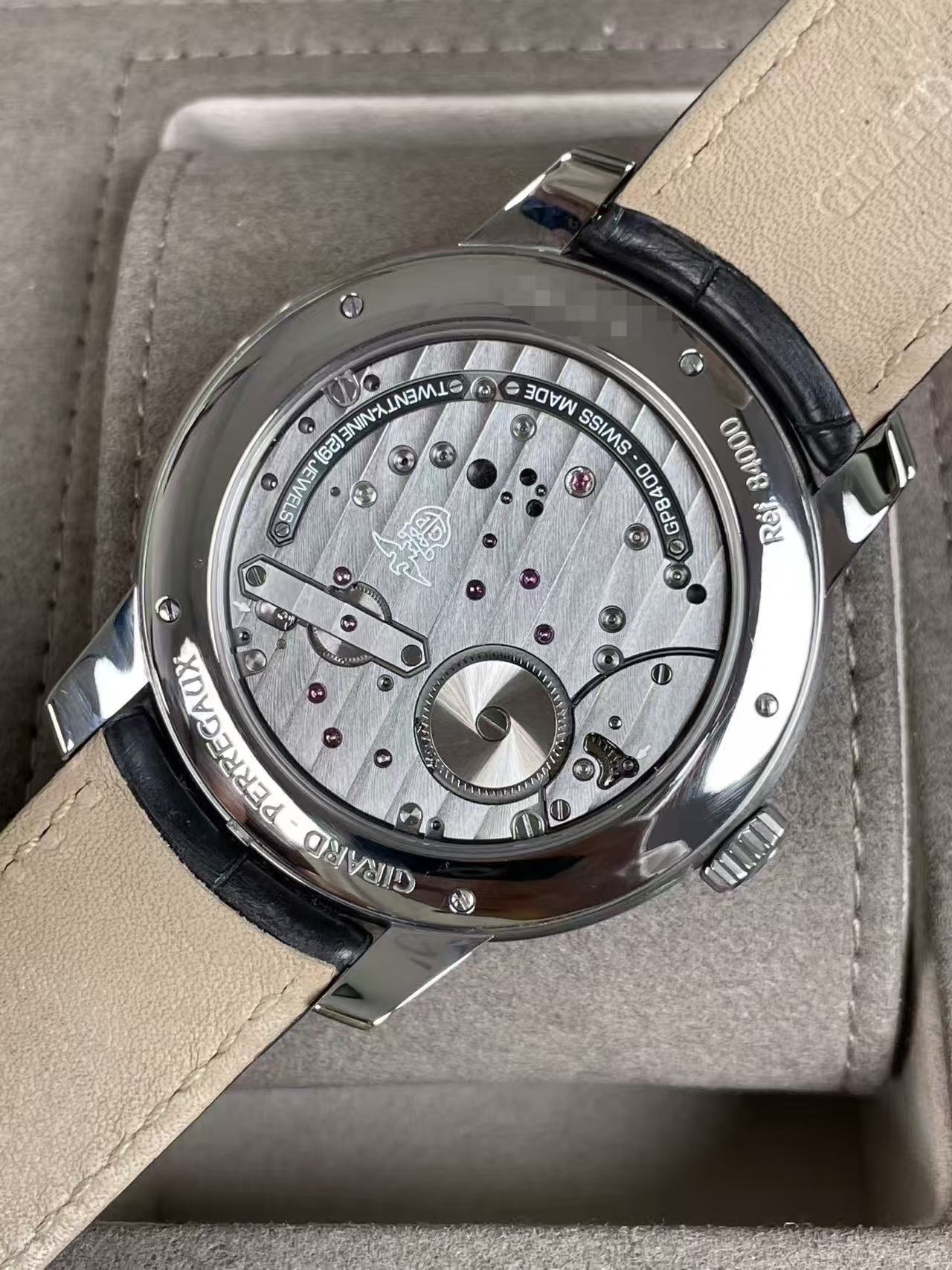 Girard Perregaux 84000-21-001-HB6A detail 7