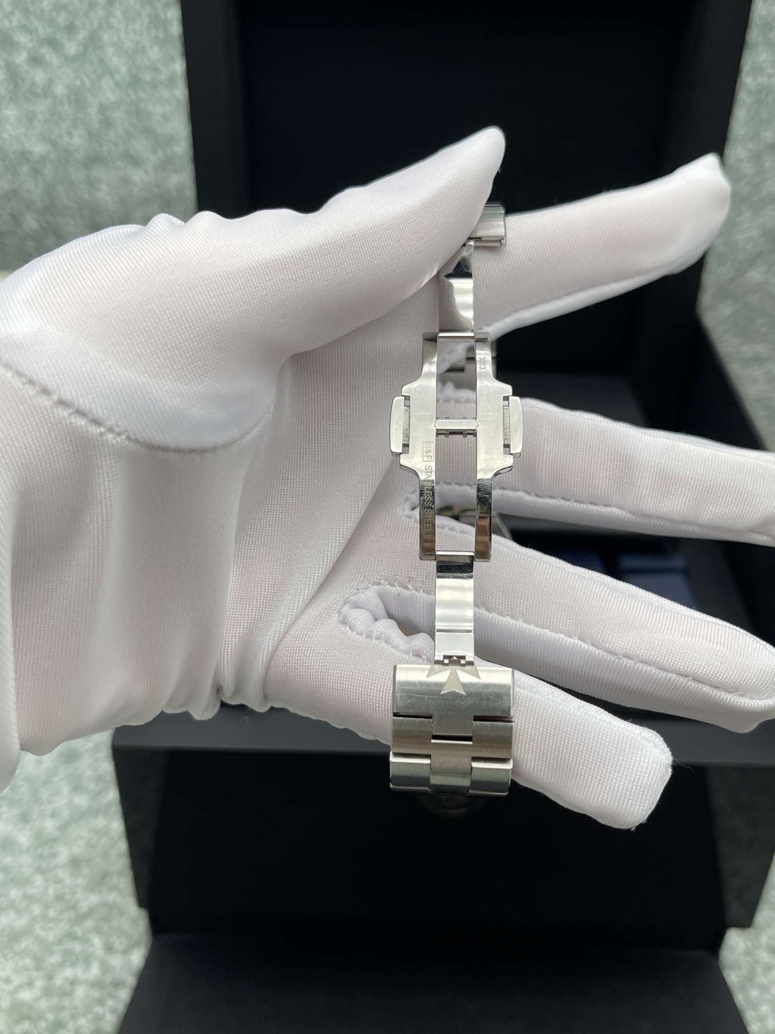 Vacheron Constantin 2305V / 100A-B170 detail 1