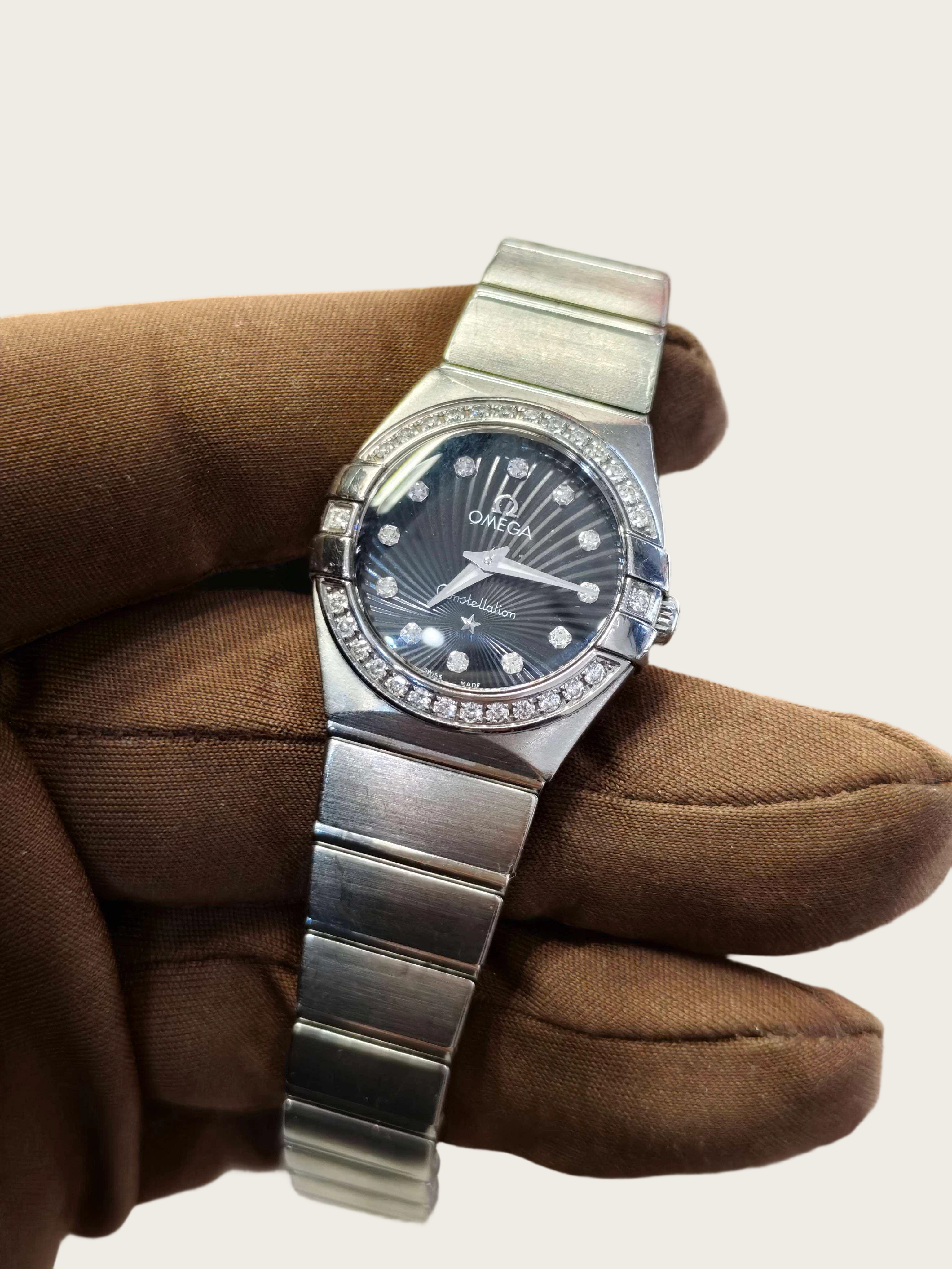 Omega 123.15.24.60.51.002 detail 6