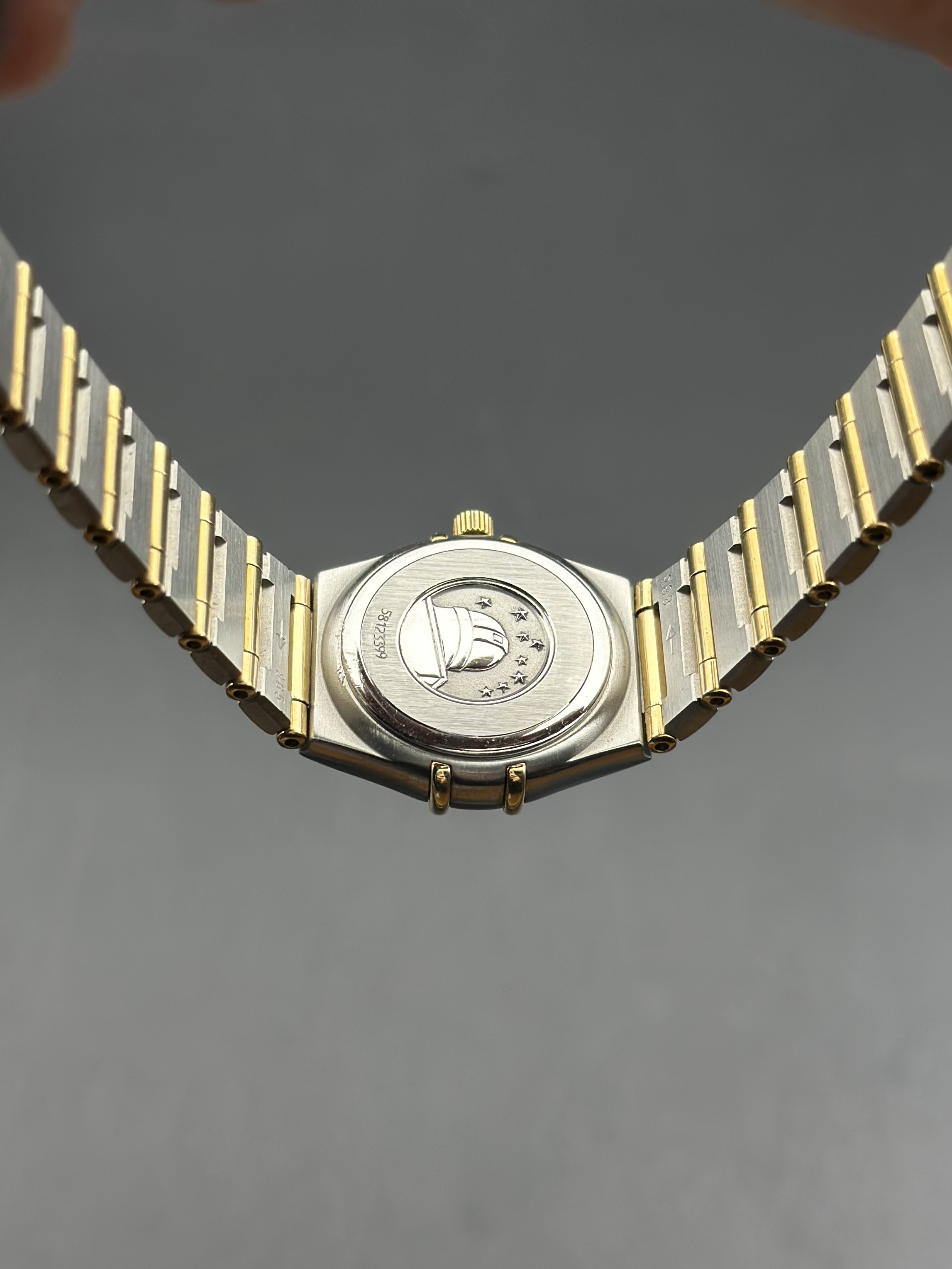 Omega 1262.15.00 detail 7