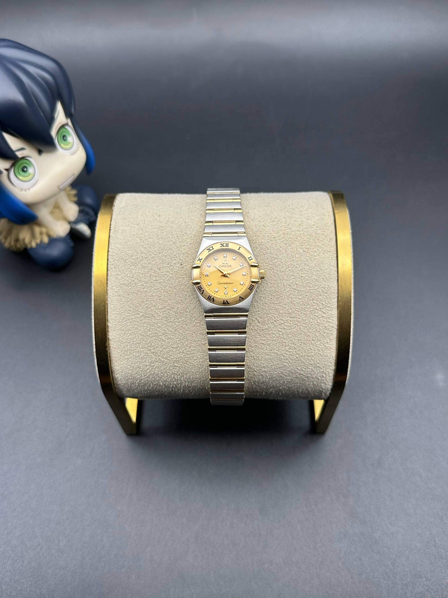 Omega 1262.15.00 detail 2
