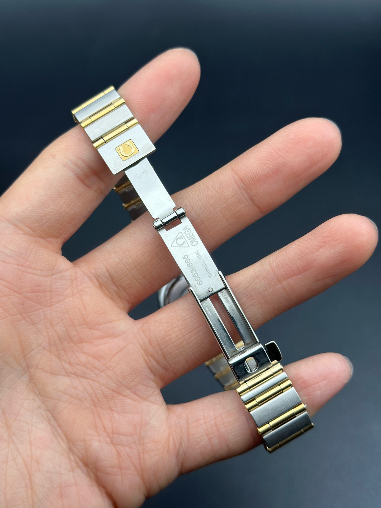 Omega 1262.15.00 detail 6