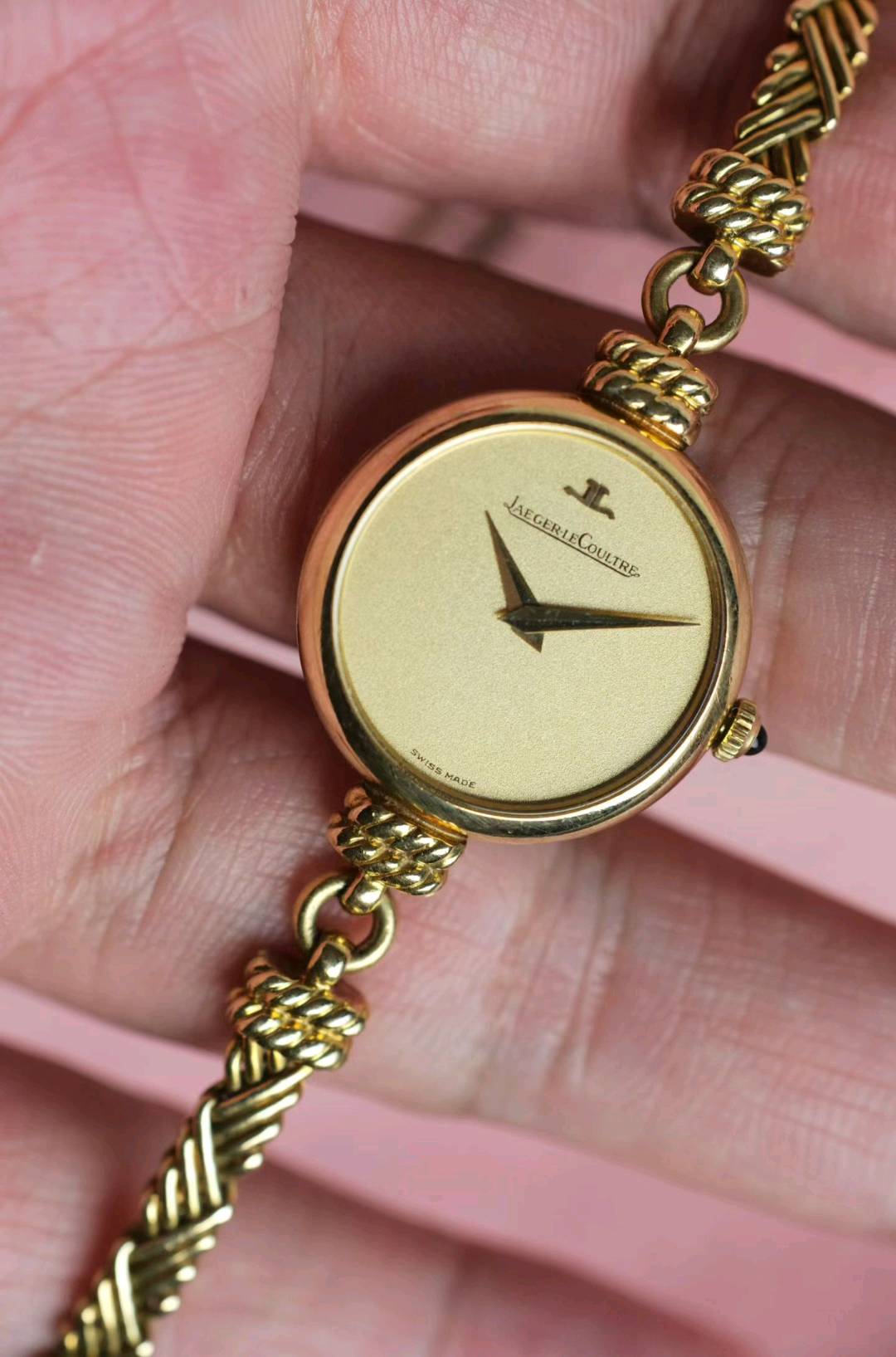 Jaeger-LeCoultre Vintage detail 1