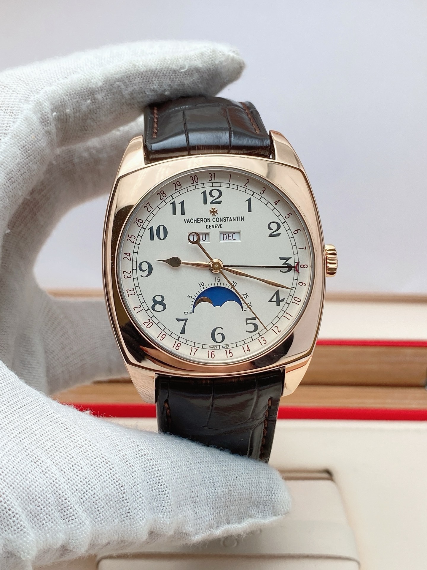 Vacheron Constantin 4000S / 000R-B123 detail 1