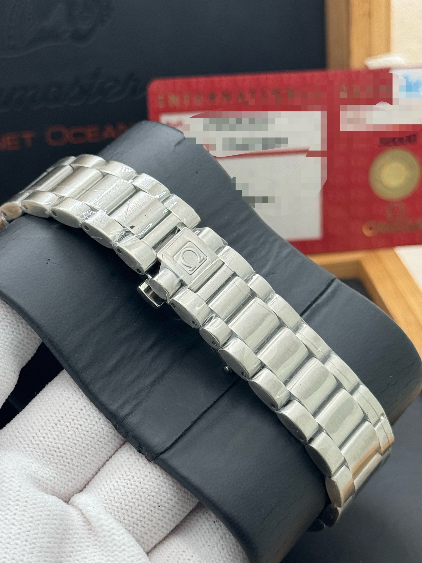 Omega 2512.53.00 detail 4