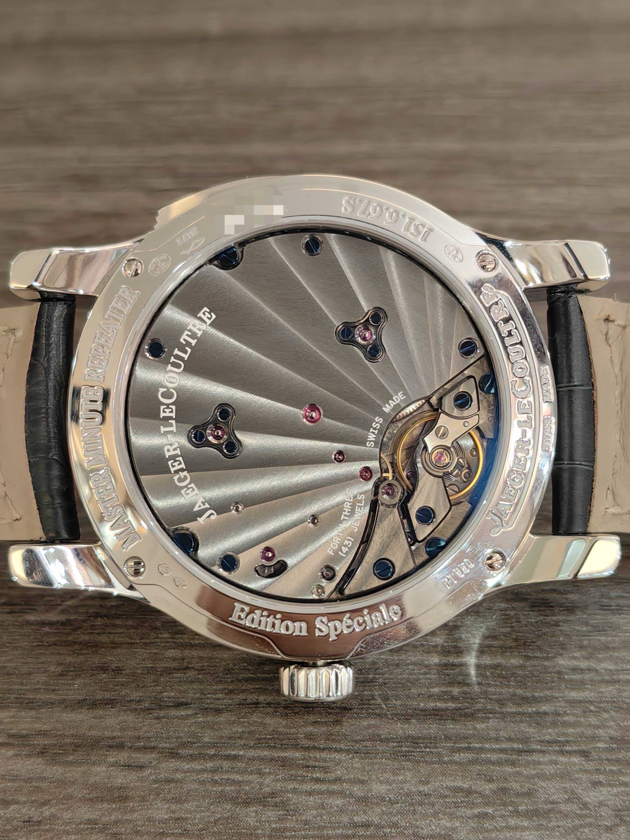 Jaeger-LeCoultre 1646410 detail 1