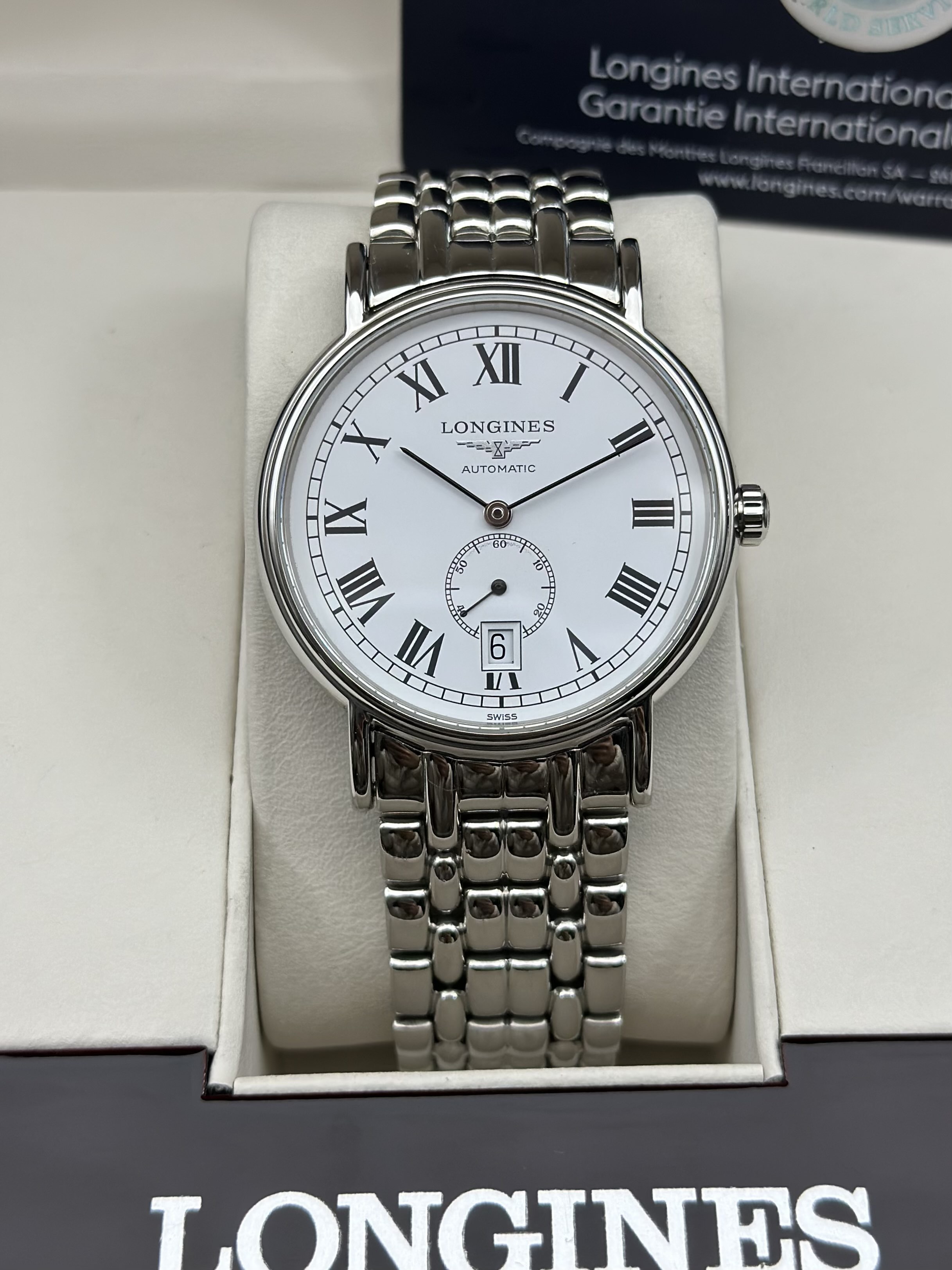 Longines L4.805.4.11.6 detail 1