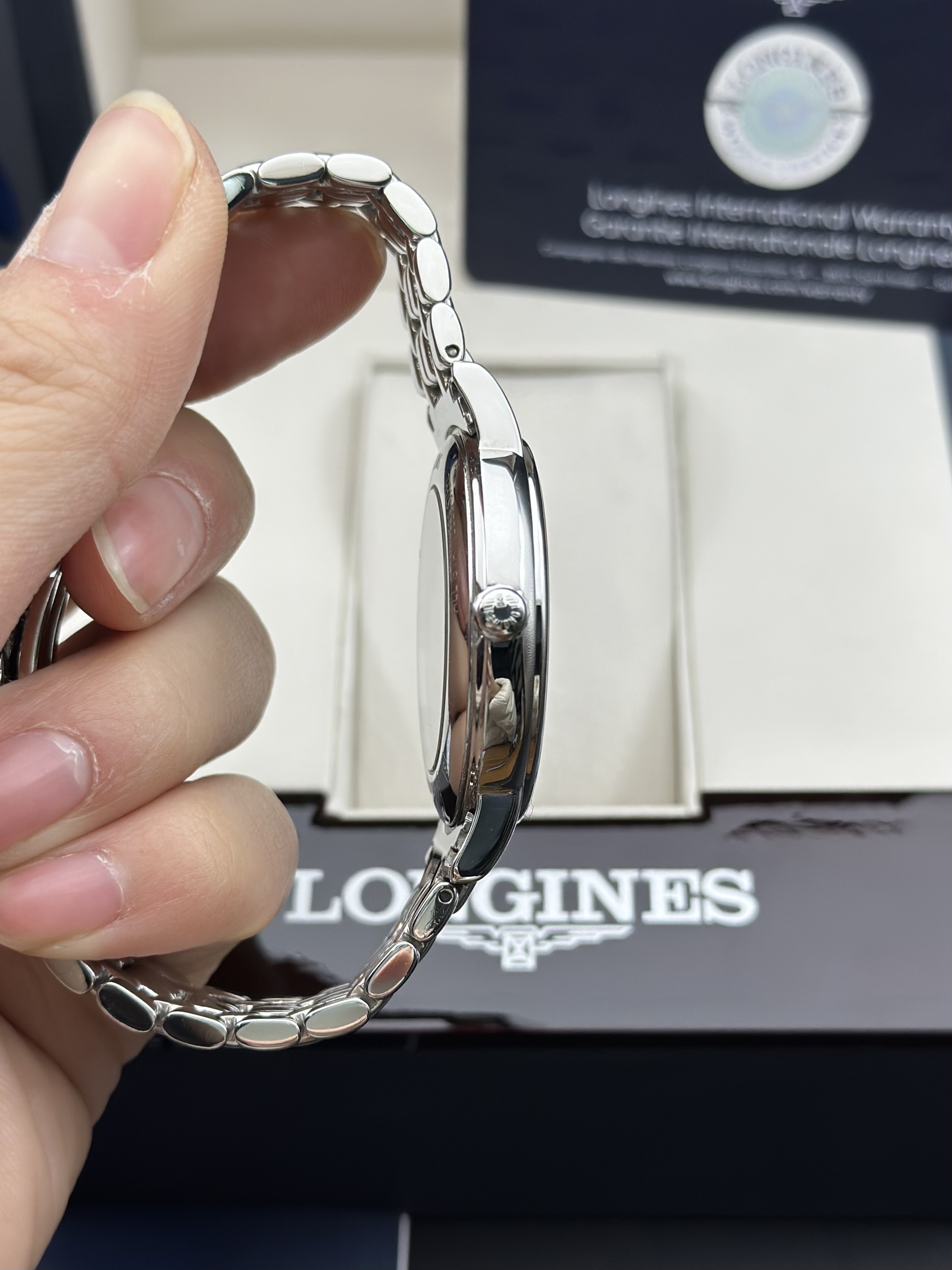 Longines L4.805.4.11.6 detail 5