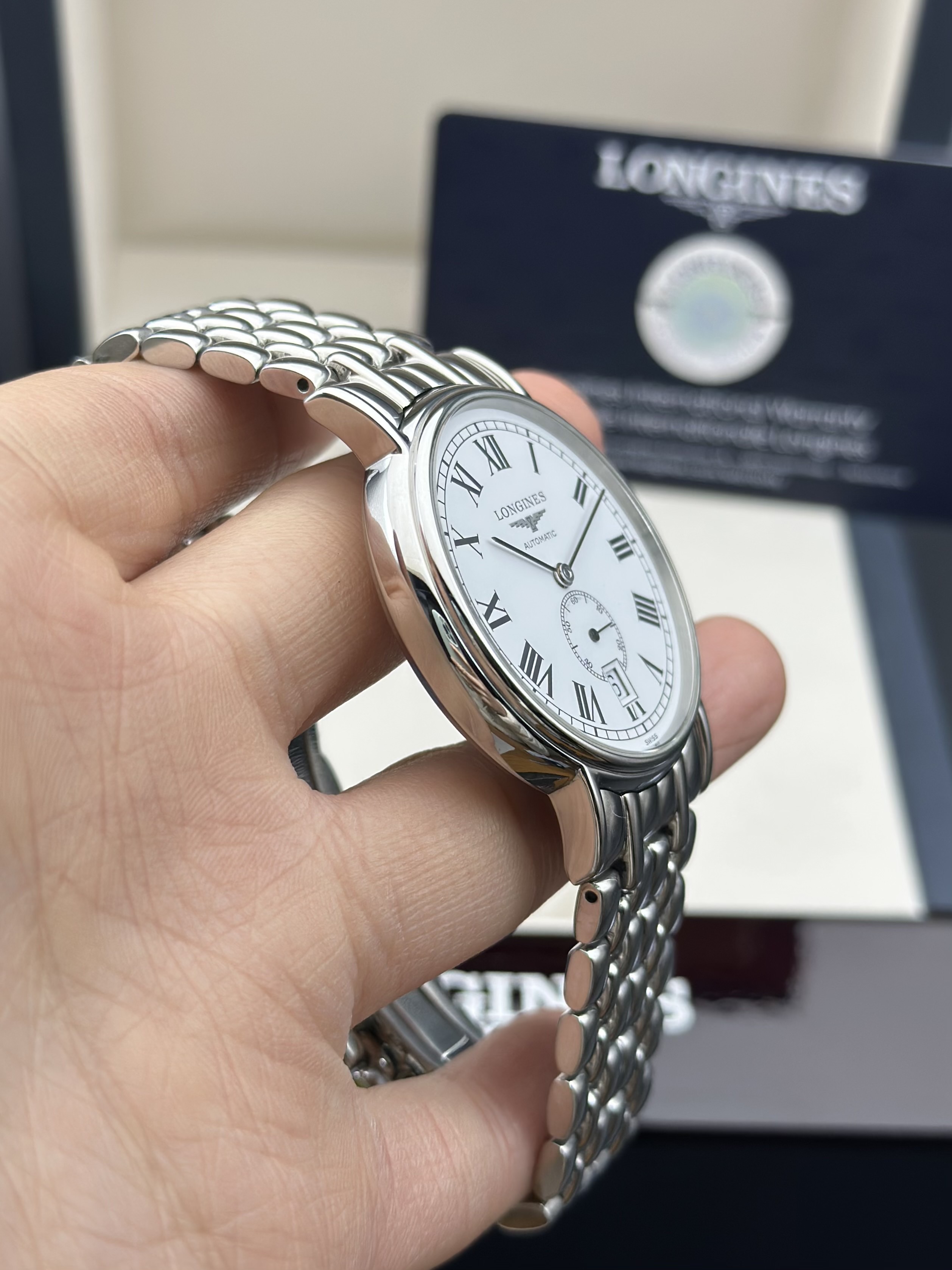 Longines L4.805.4.11.6 detail 2