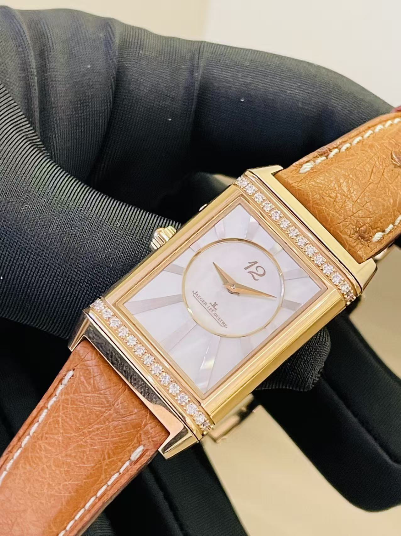 Jaeger-LeCoultre 330246J detail 4