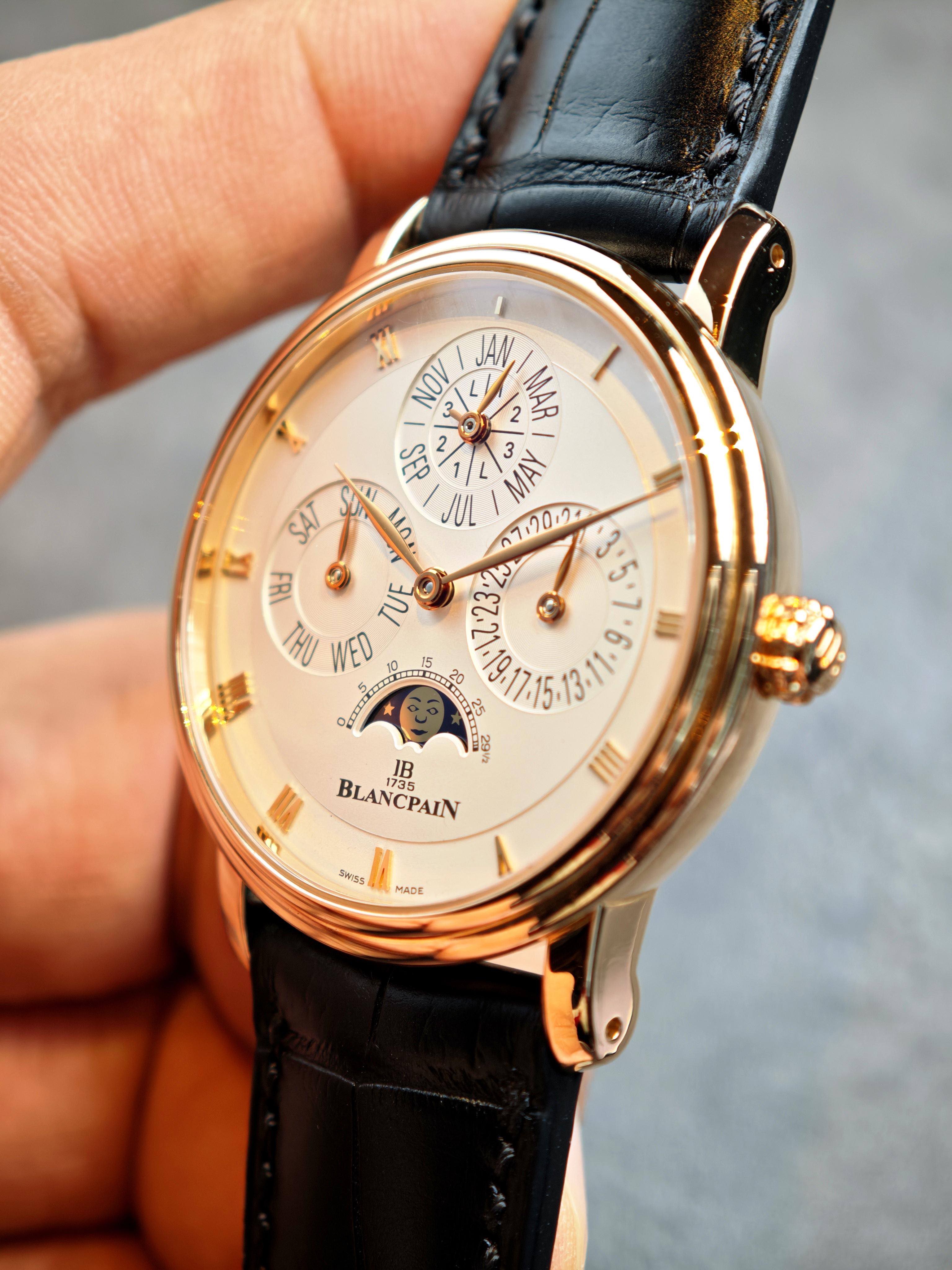 Blancpain 6057 3642 55A detail 3