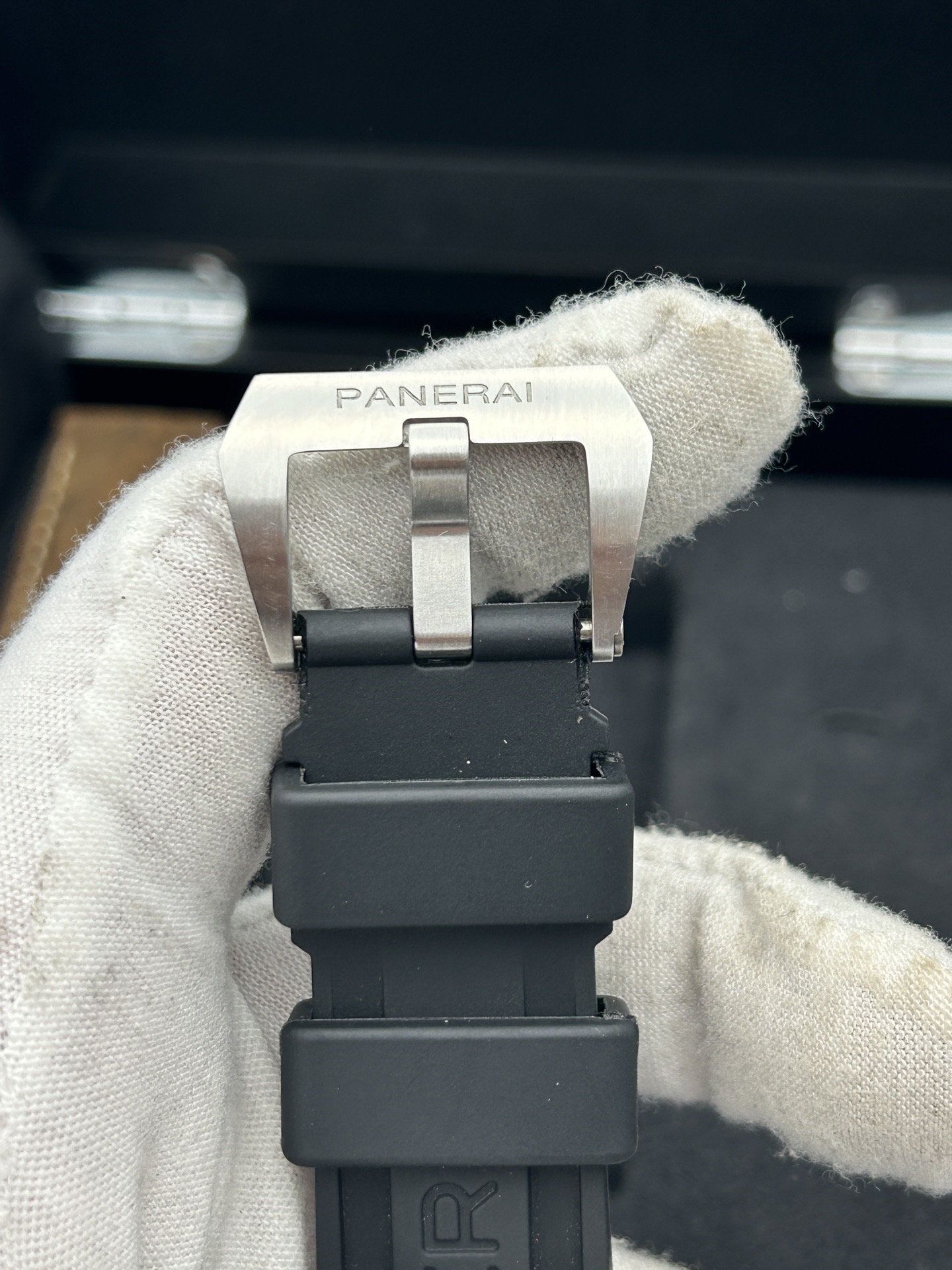 Panerai pam01270 detail 6