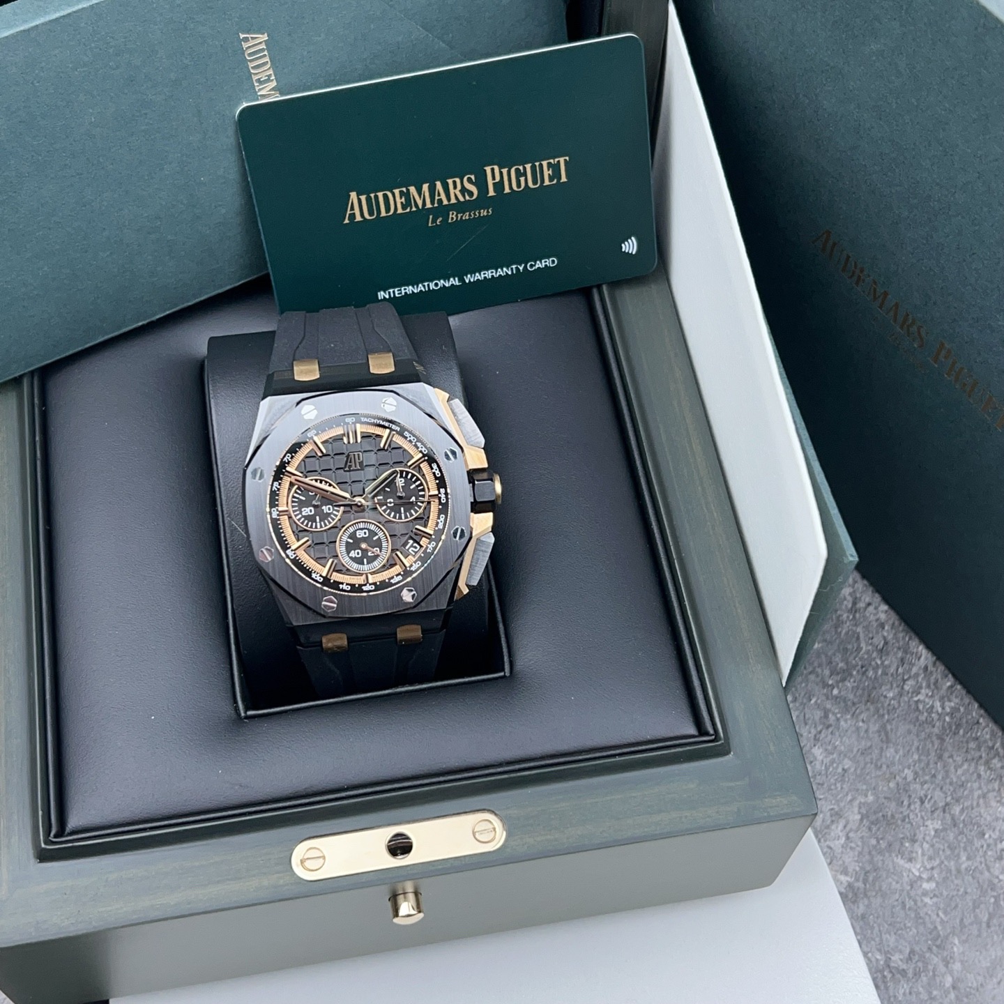 Audemars Piguet 26420CE.OO.A127CR.01 detail 5