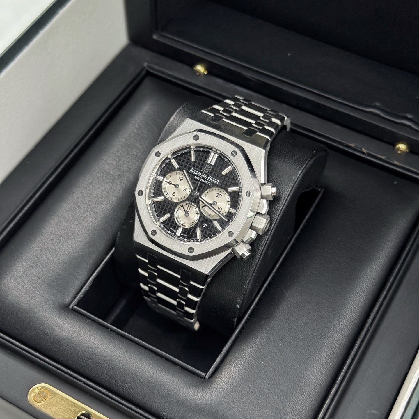 Audemars Piguet 26331ST.OO.1220ST.02 detail 2