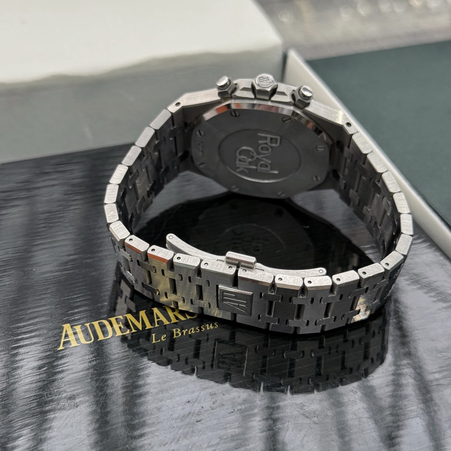 Audemars Piguet 26331ST.OO.1220ST.02 detail 4