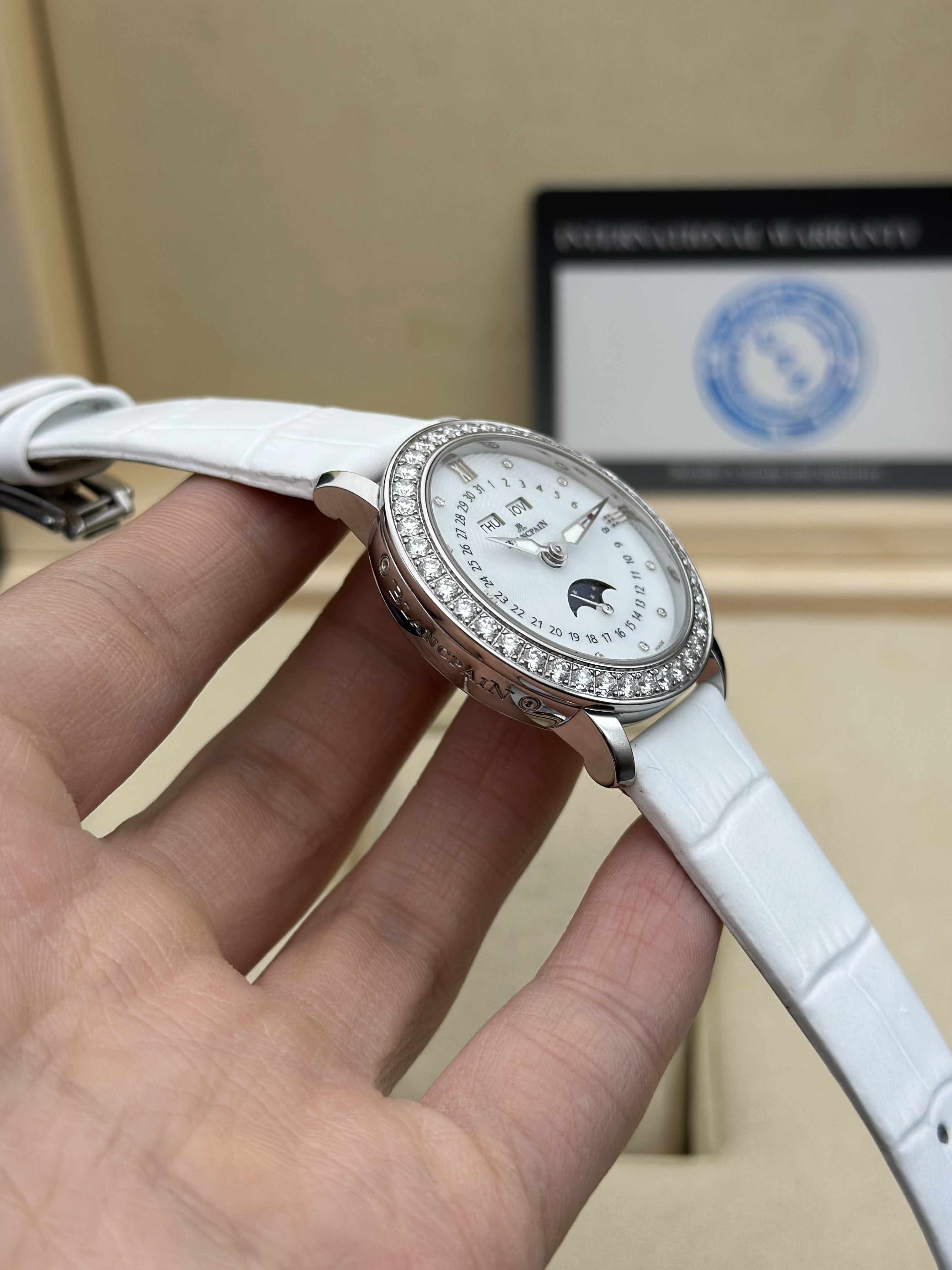 Blancpain 3663A-4654-55B detail 2
