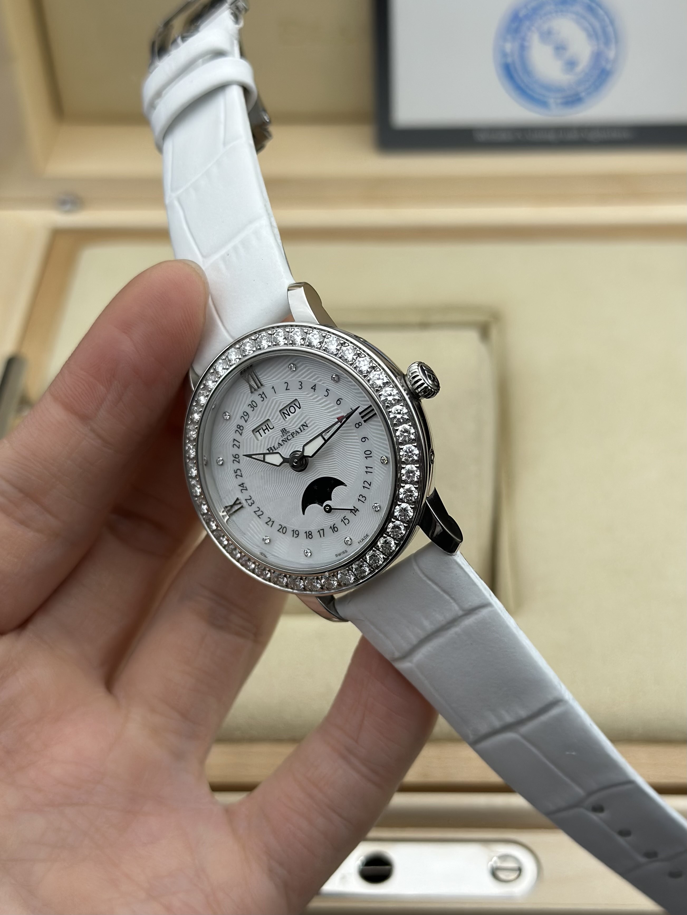 Blancpain 3663A-4654-55B detail 3