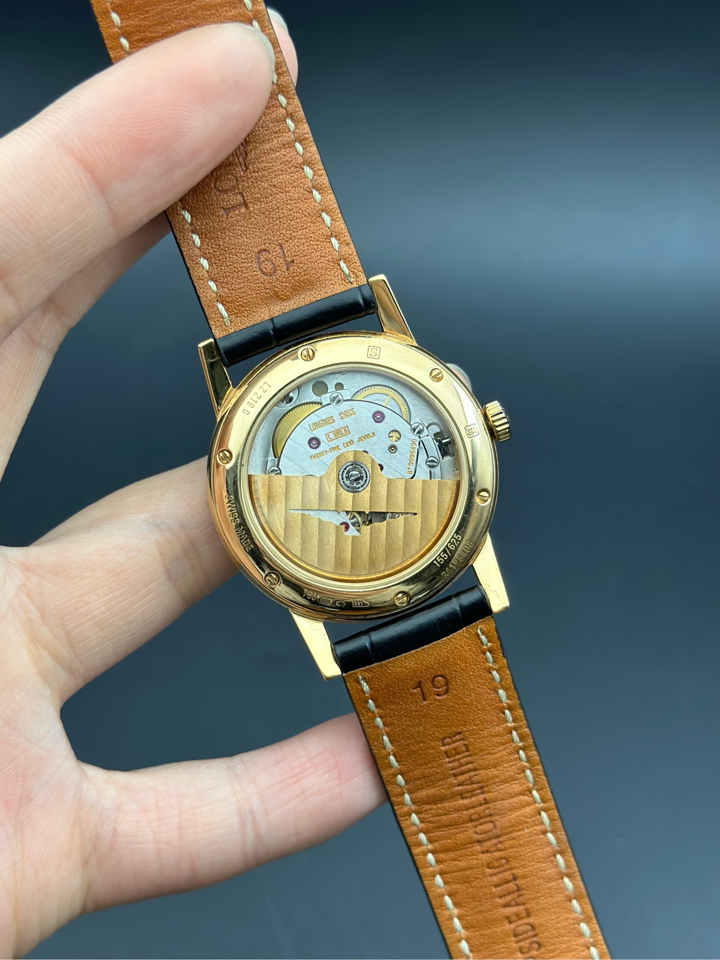 Longines L2.219.8.12.2 detail 6