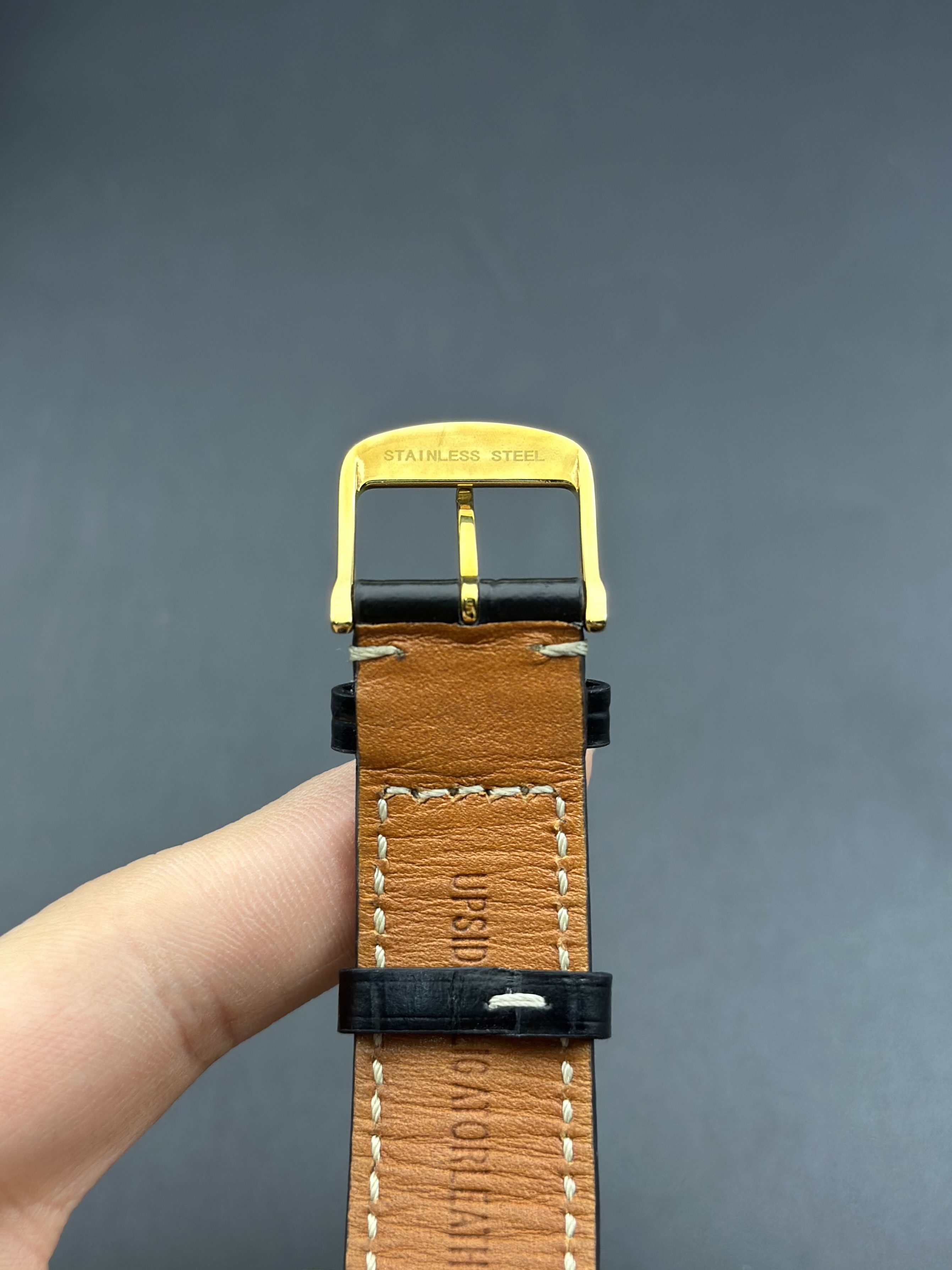 Longines L2.219.8.12.2 detail 5