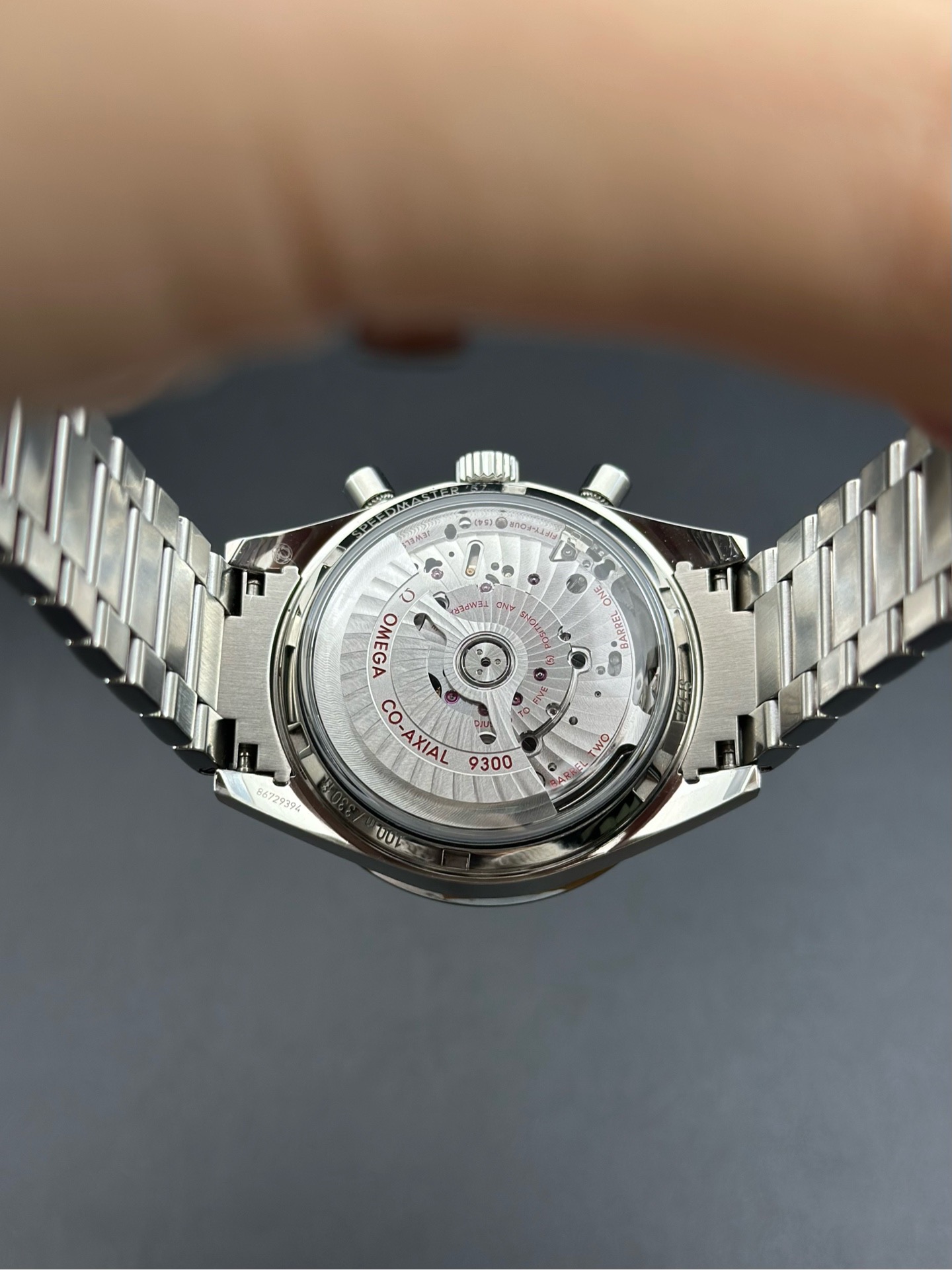 Omega 331.10.42.51.02.002 detail 7