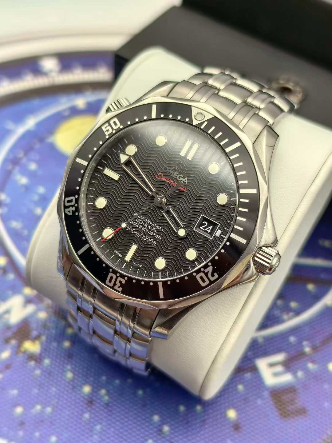 Omega 212.30.41.20.01.002 detail 1