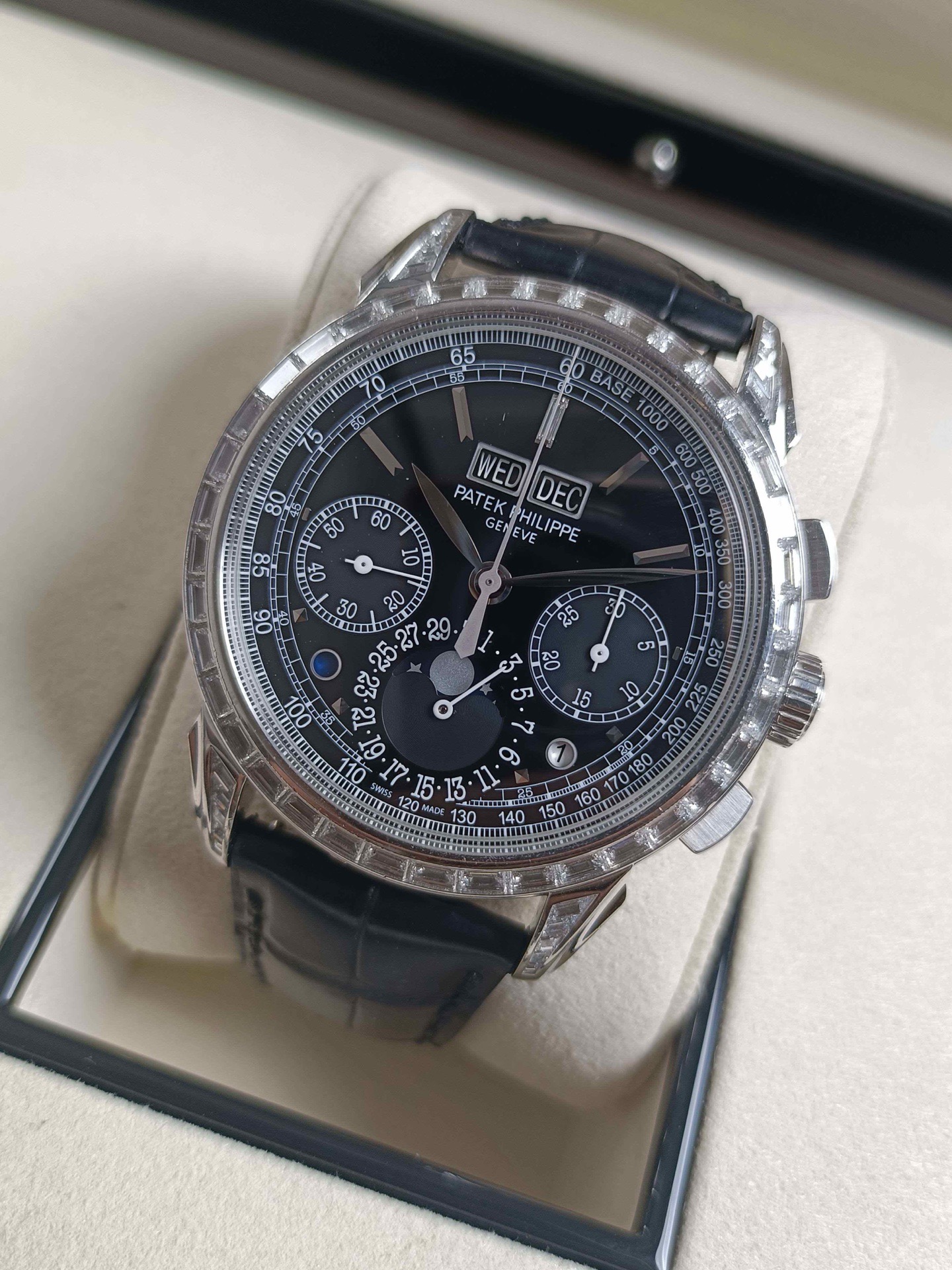 Patek Philippe 5271P-010 detail 2