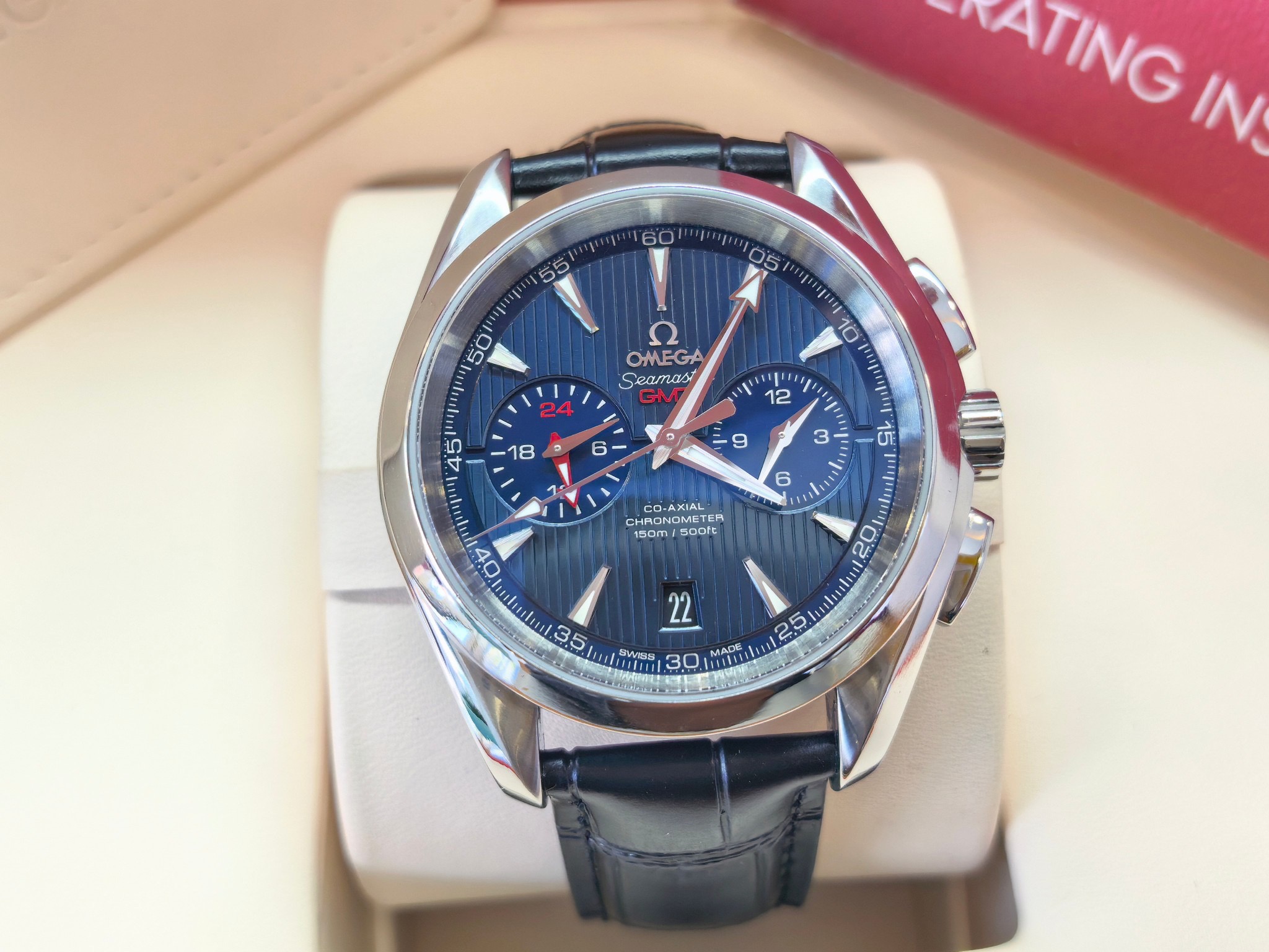 Omega 231.13.43.52.03.001 detail 2