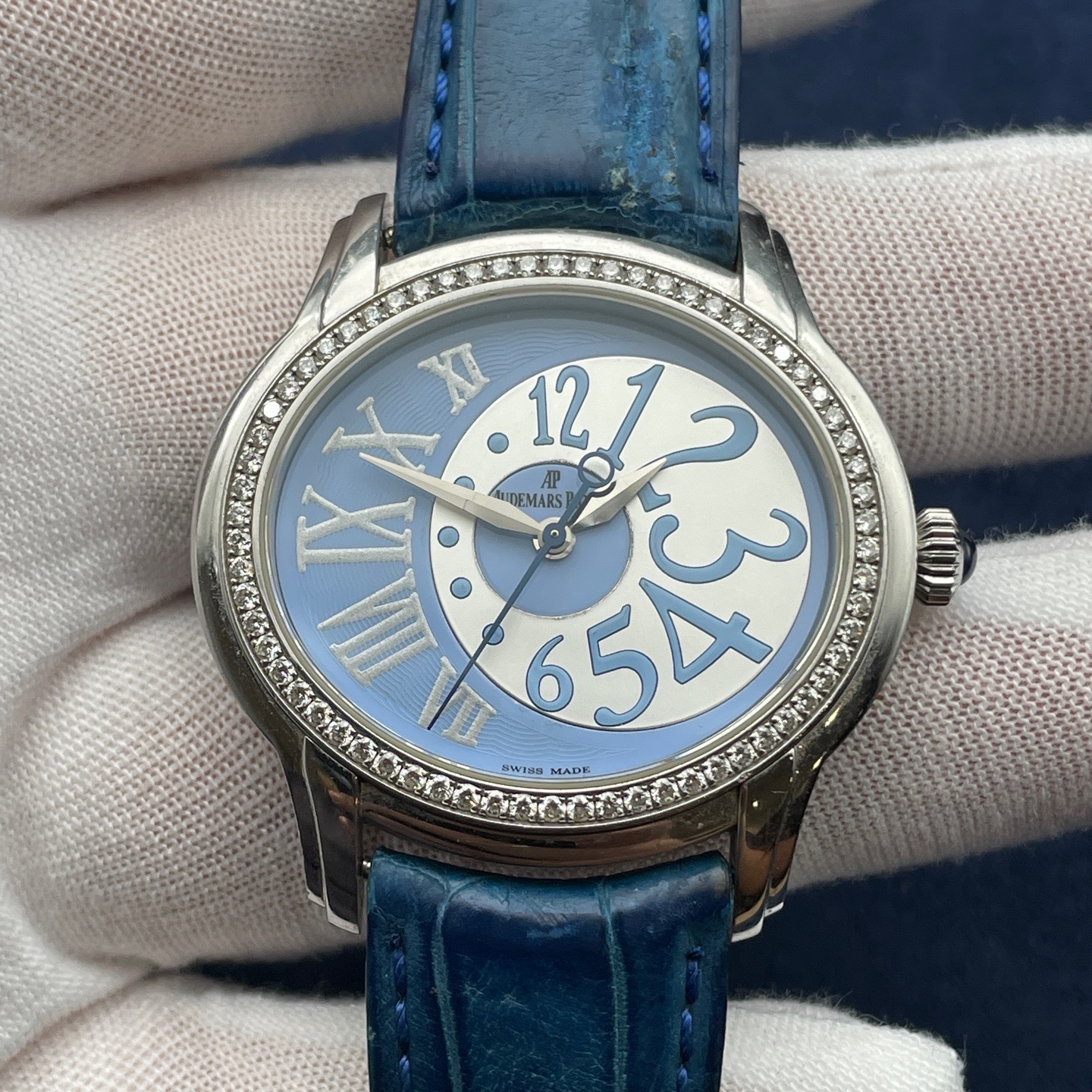 Audemars Piguet 77301ST.ZZ.D303CR.01 detail 5