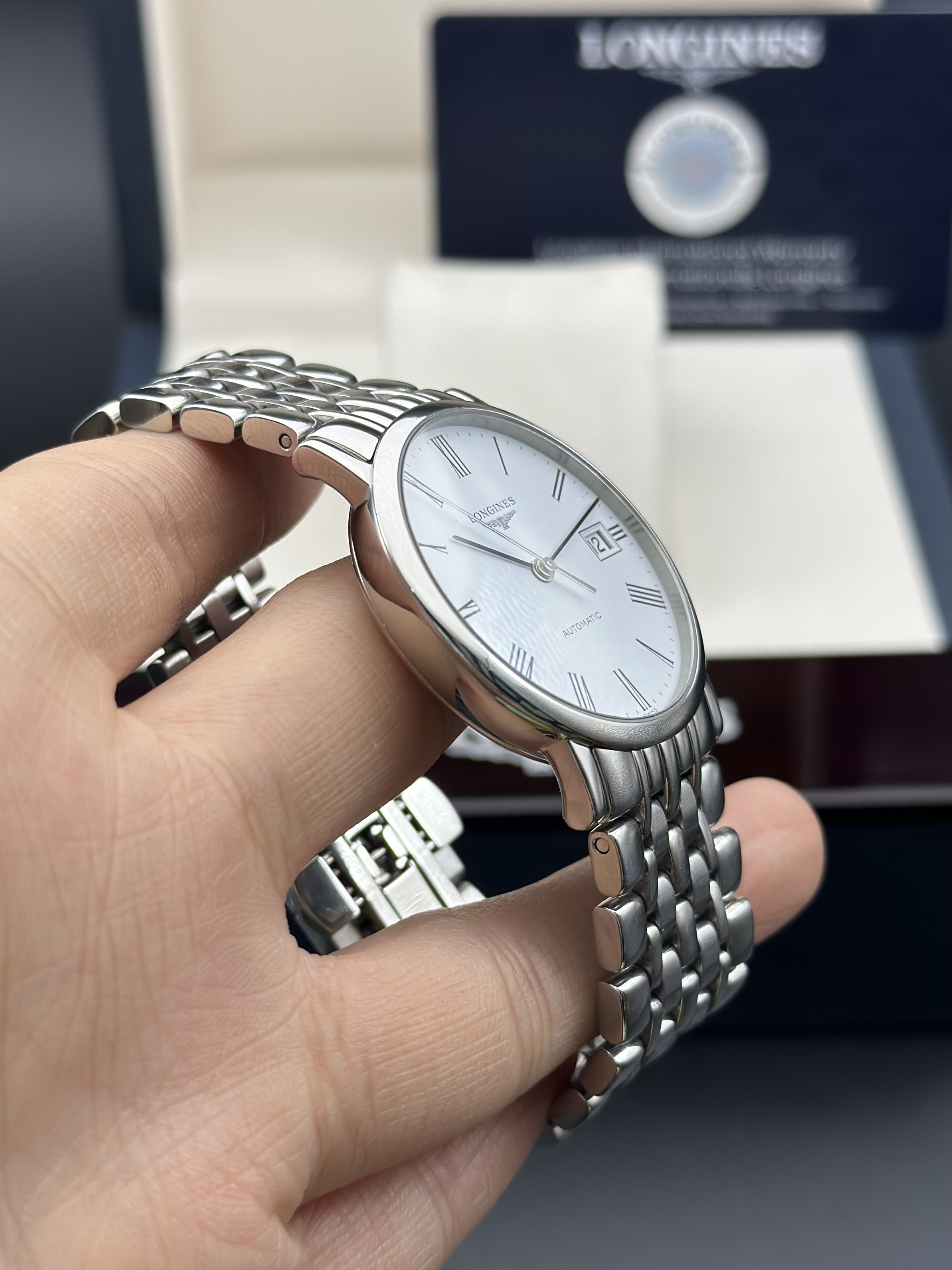 Longines L4.809.4.11.6 detail 1