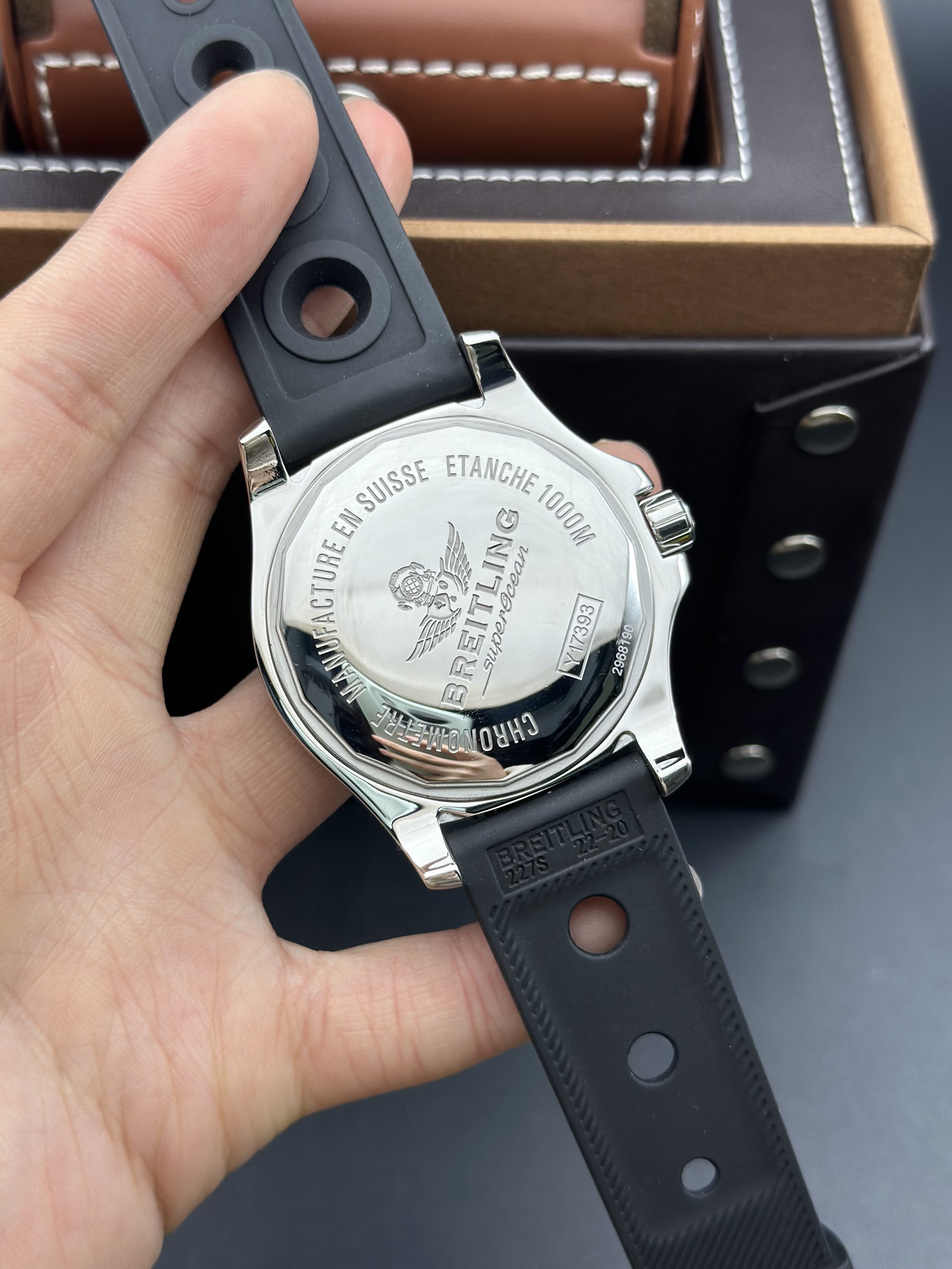 Breitling Y1739310 / BF45 detail 6