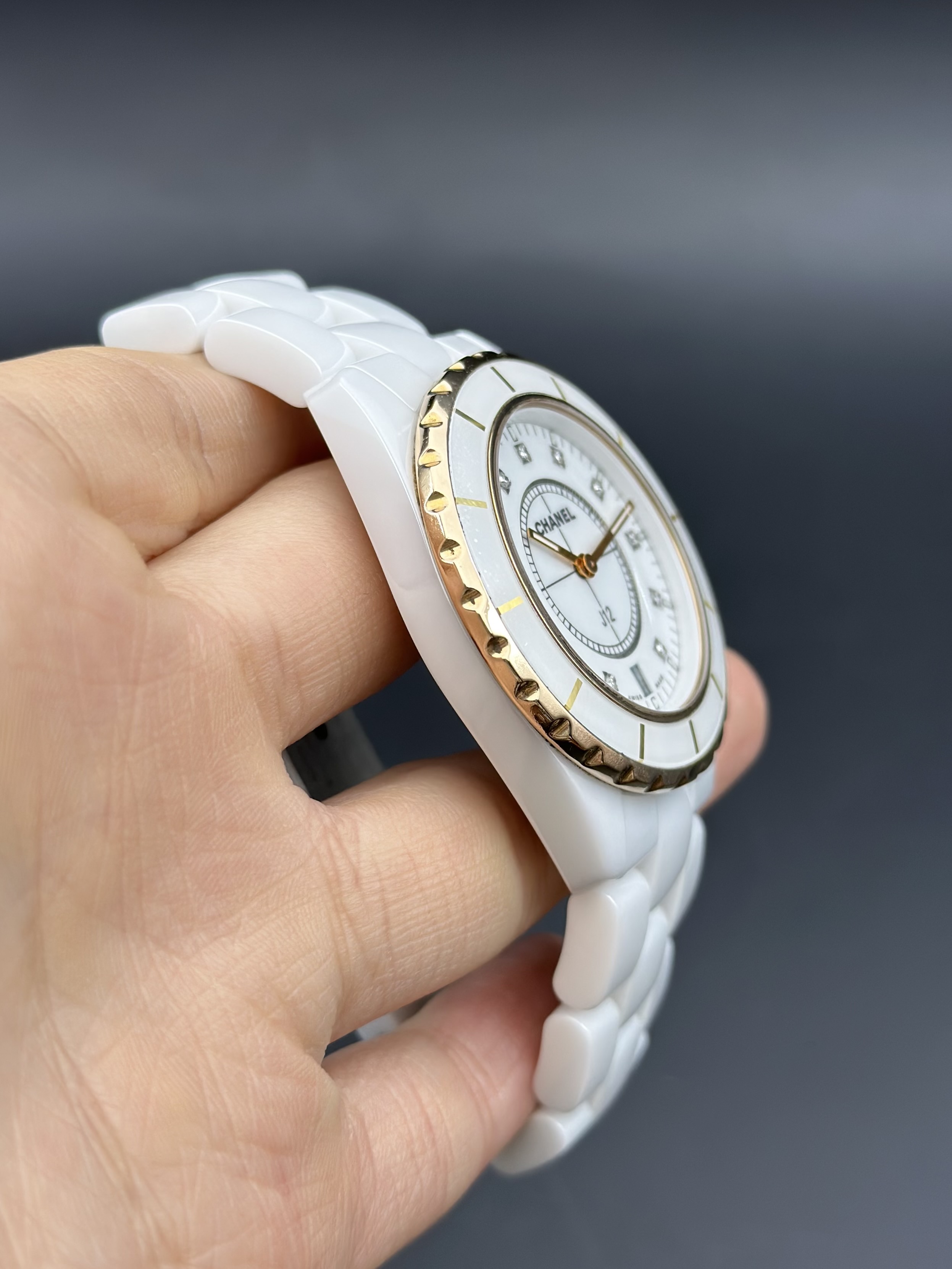 Chanel H2180 detail 3