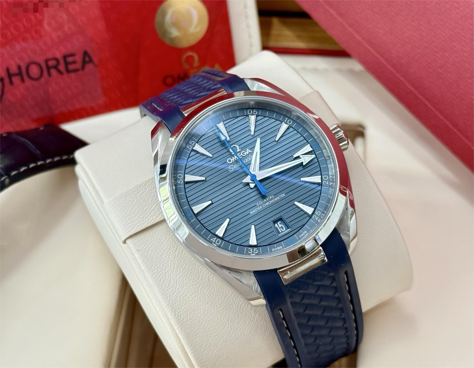 Omega 220.13.41.21.03.002 detail 1