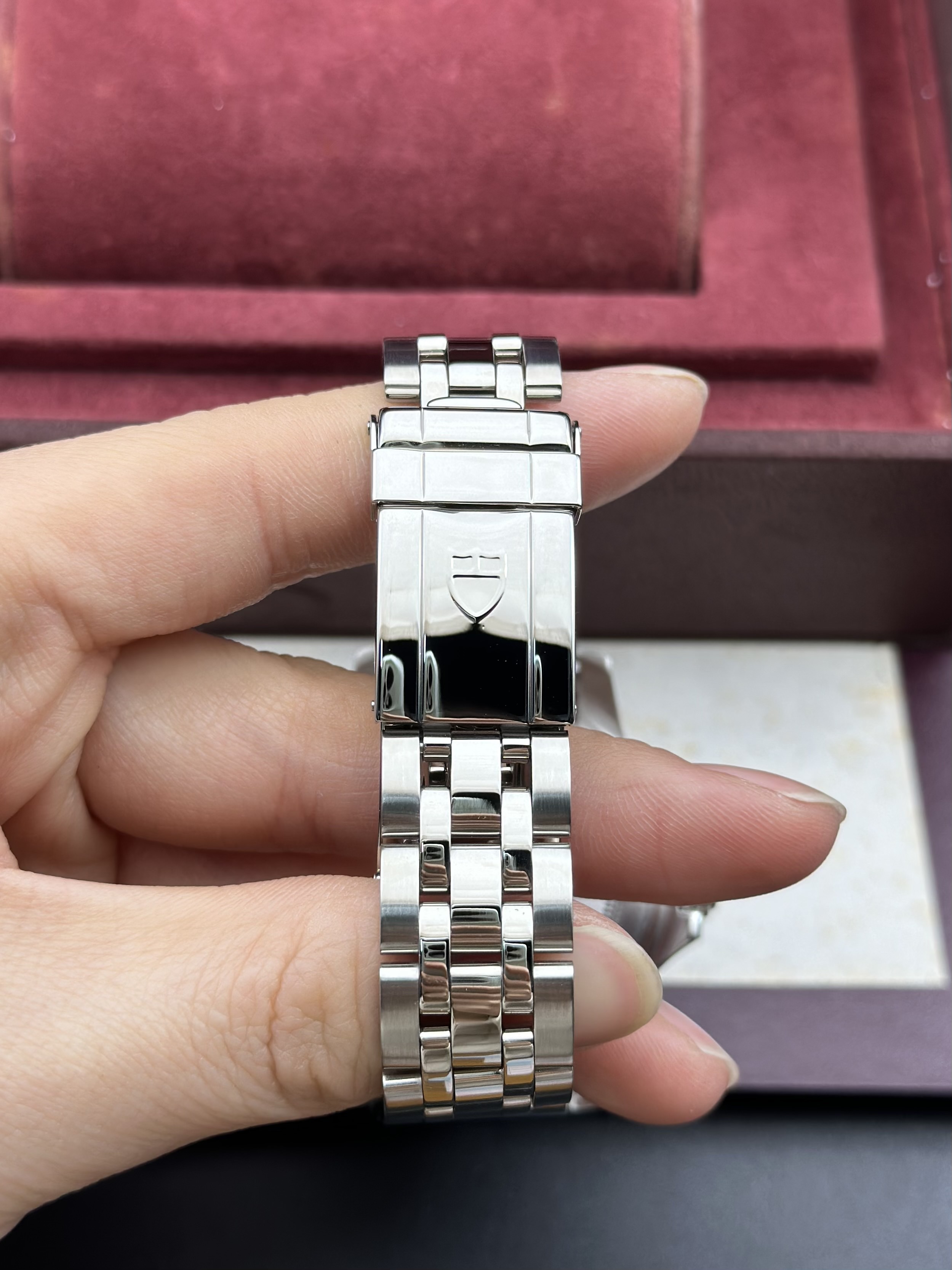 Tudor 89190P-93550 detail 4