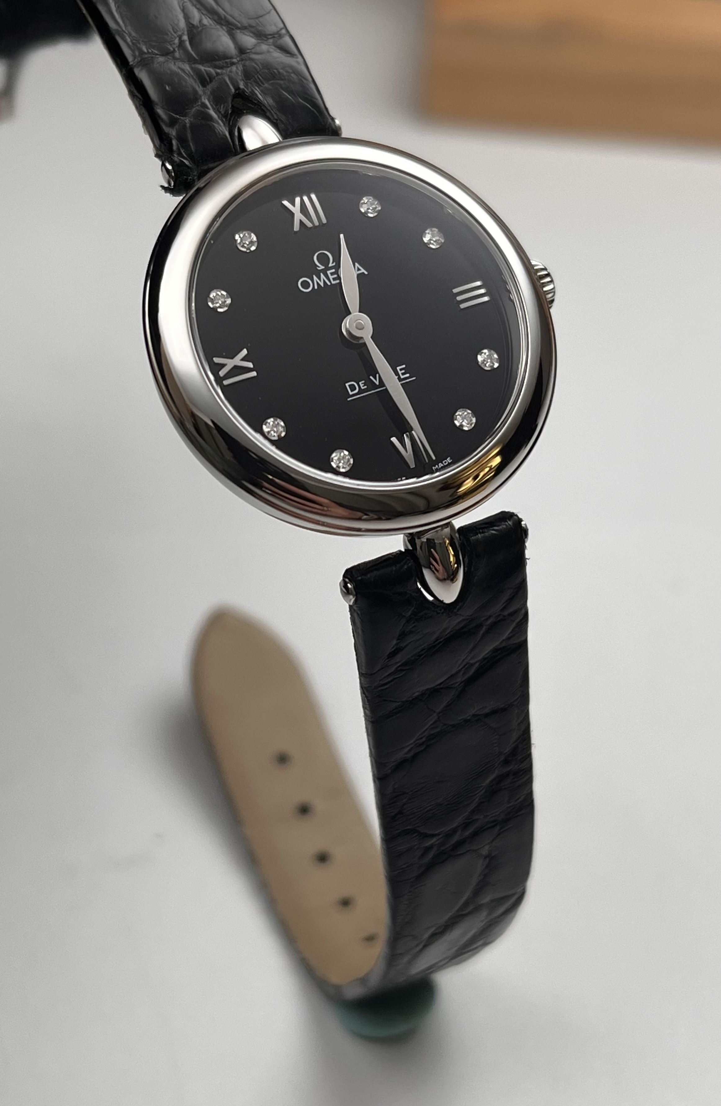 Omega 424.13.27.60.51.001 detail 5