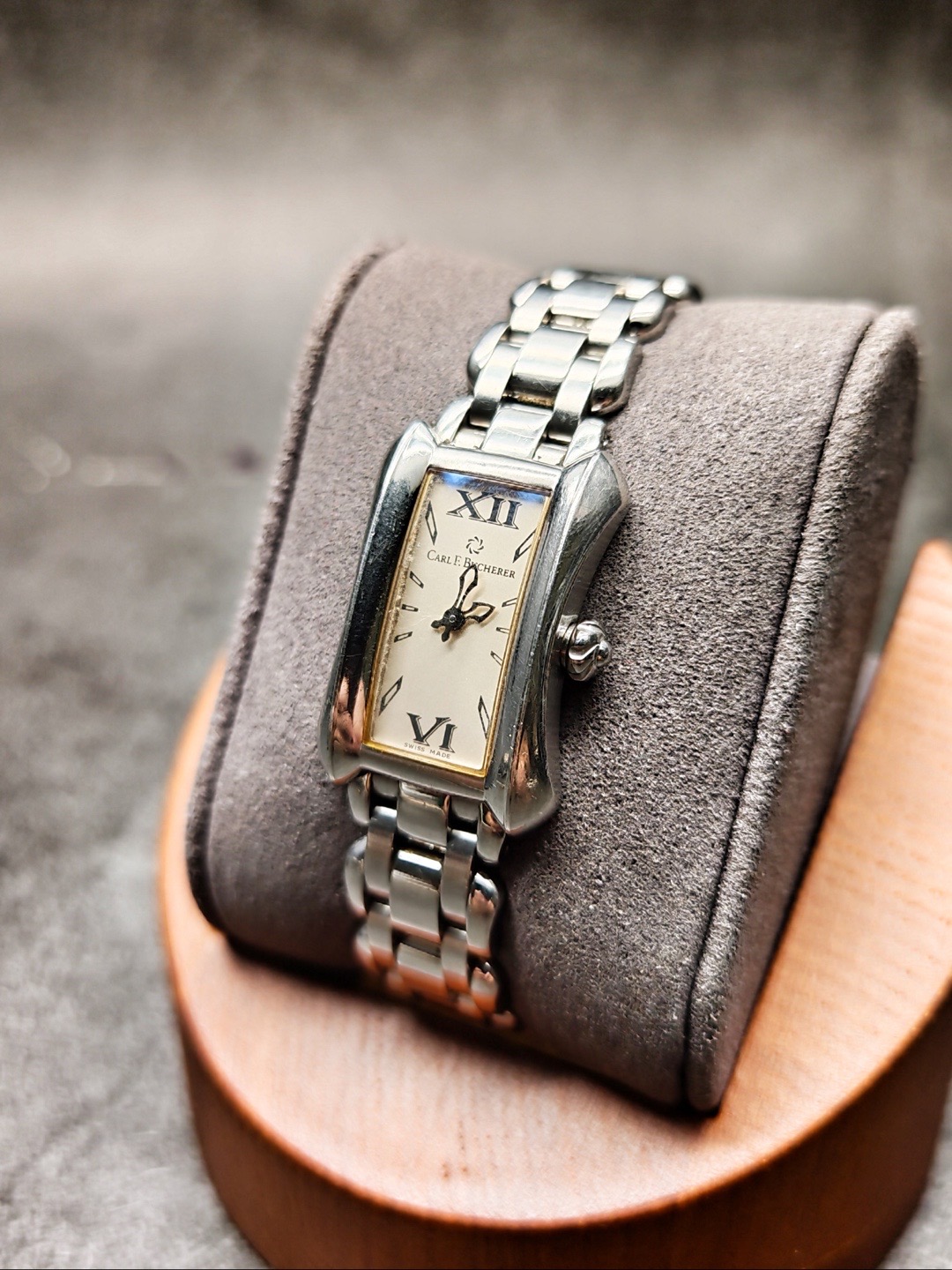 Carl F. Bucherer 10703 detail 2