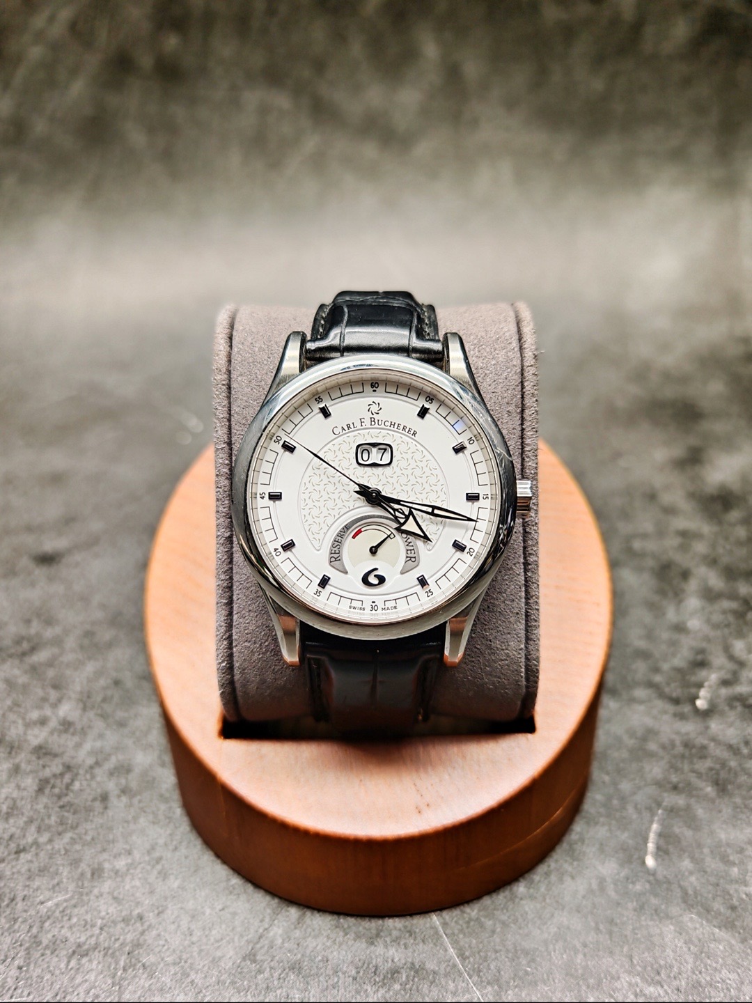 Carl F. Bucherer 10905 detail 1