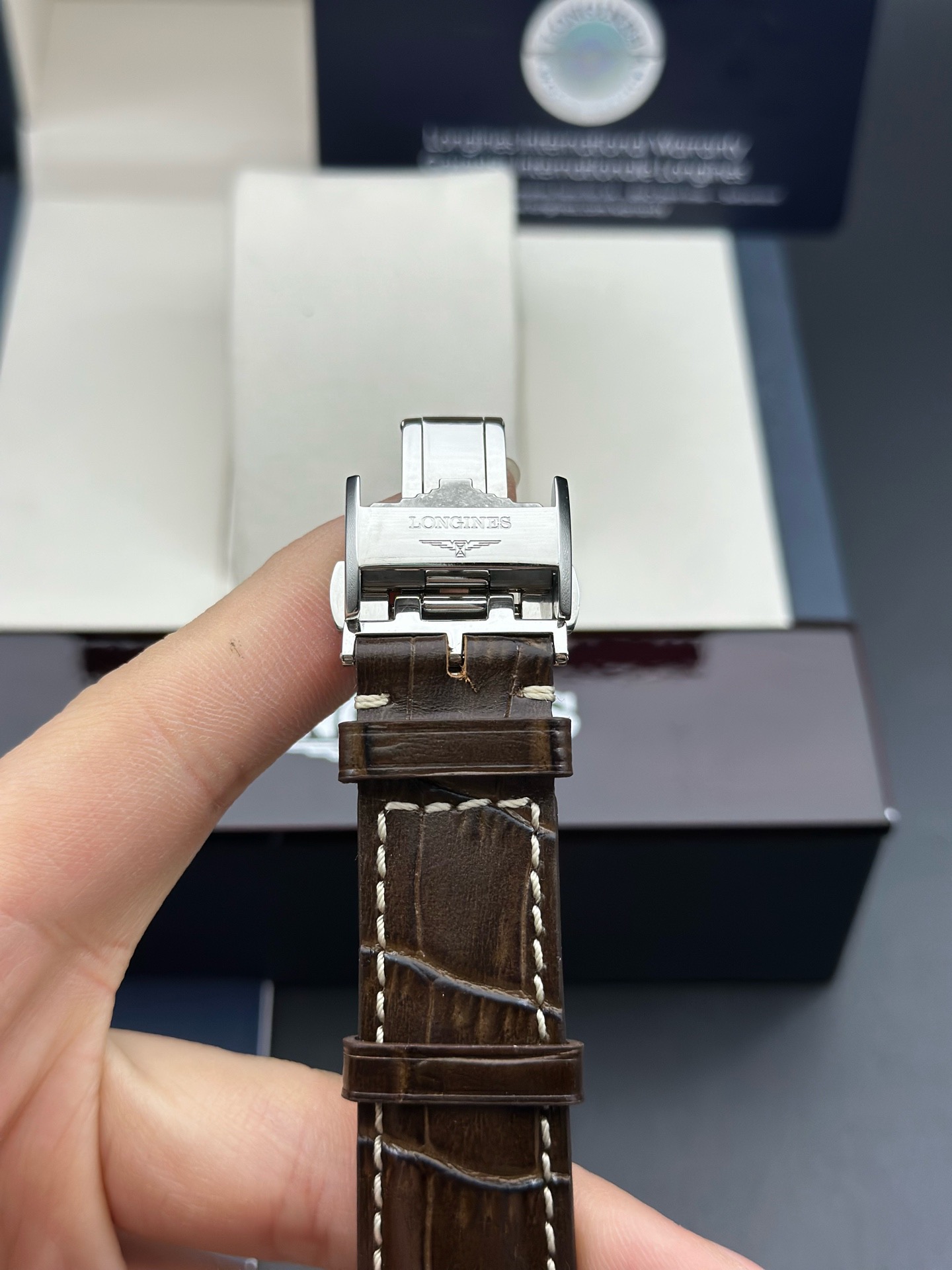 Longines L2.714.4.71.3 detail 4