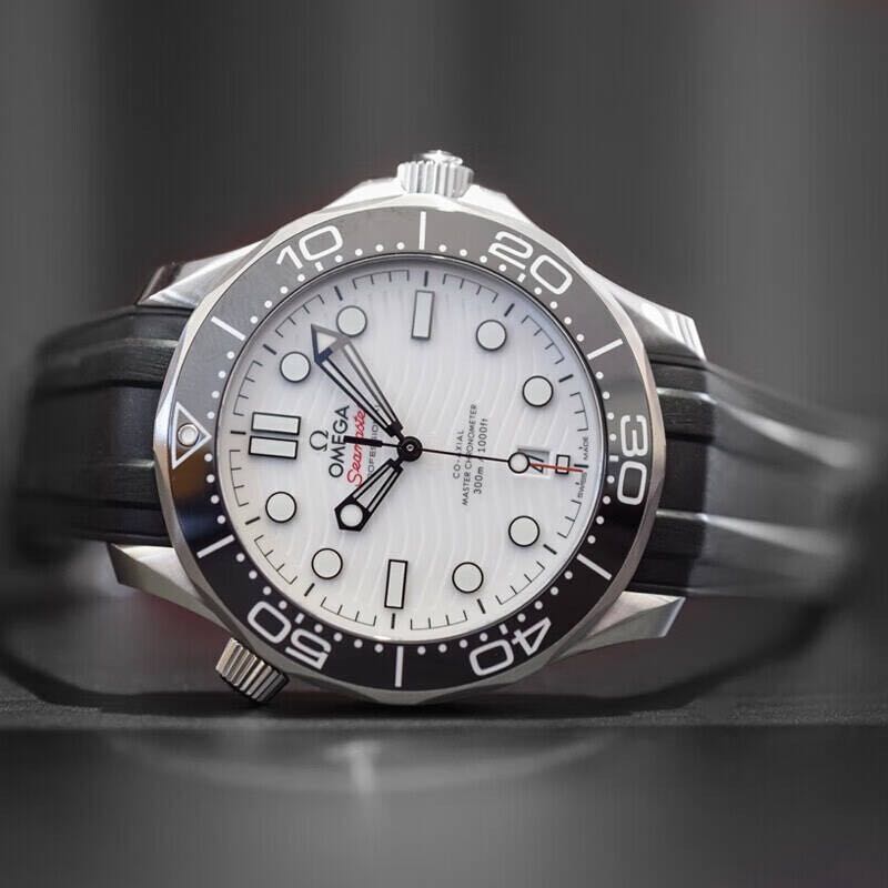 Omega 210.32.42.20.04.001