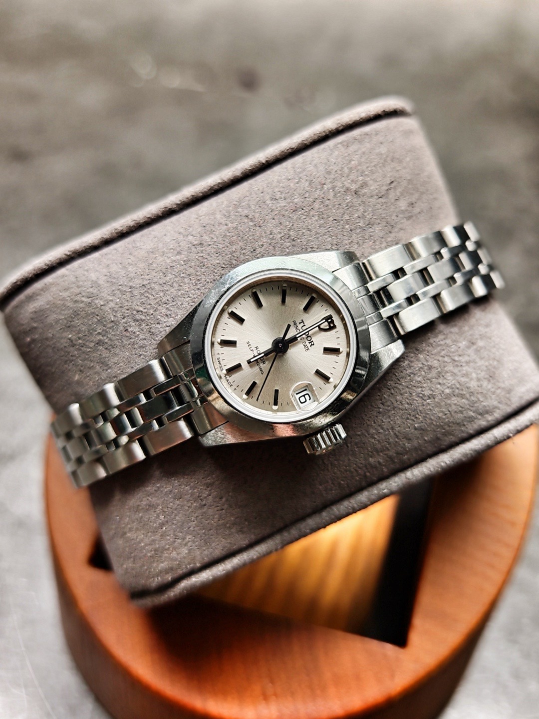 Tudor 29500-0006 detail 6
