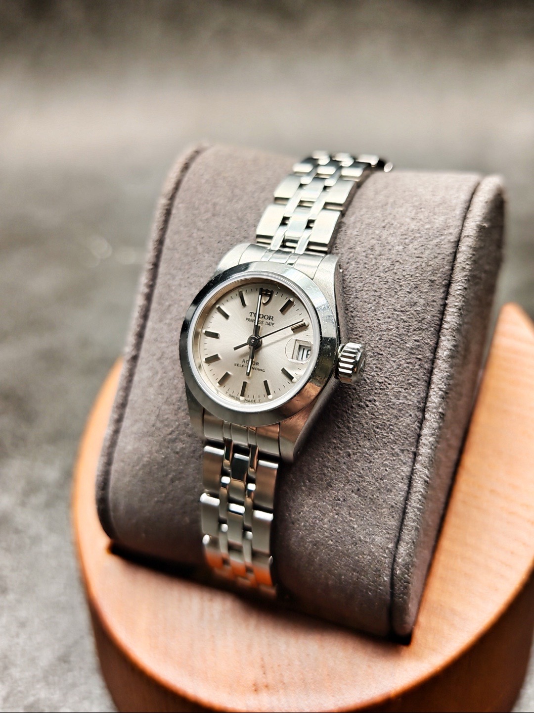 Tudor 29500-0006 detail 2