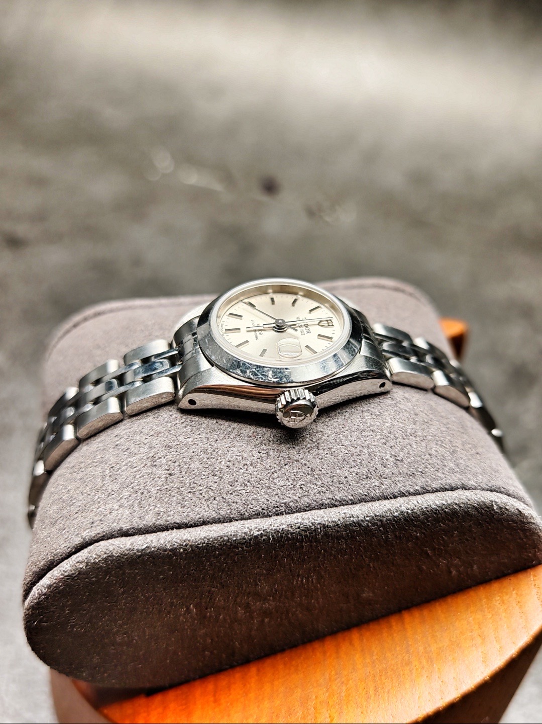 Tudor 29500-0006 detail 3
