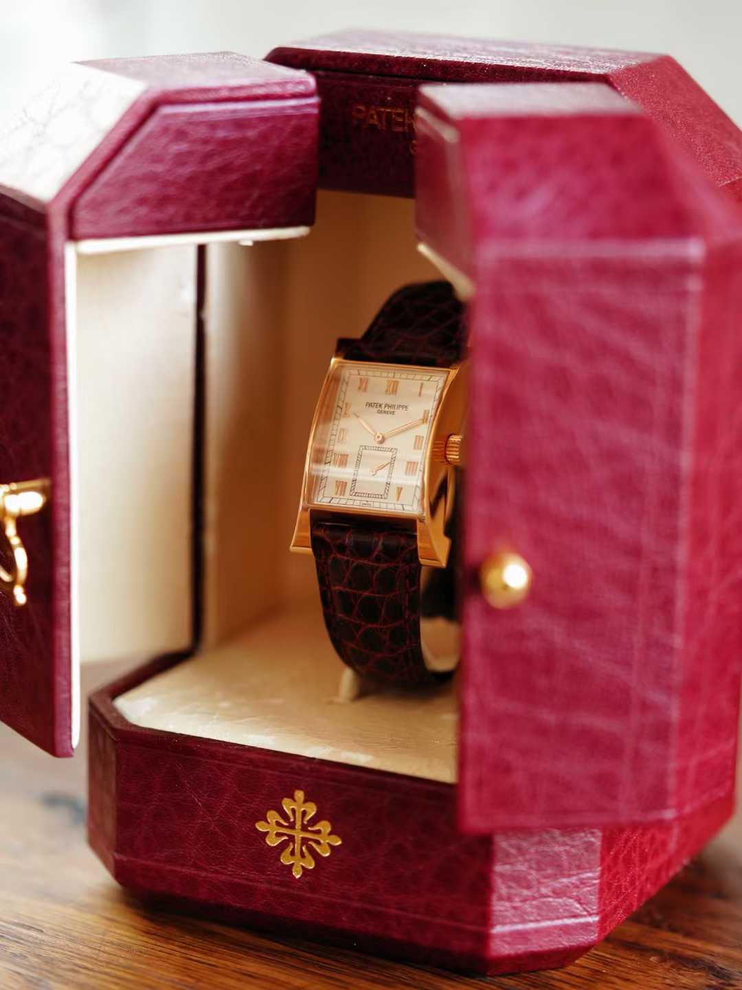 Patek Philippe 5500